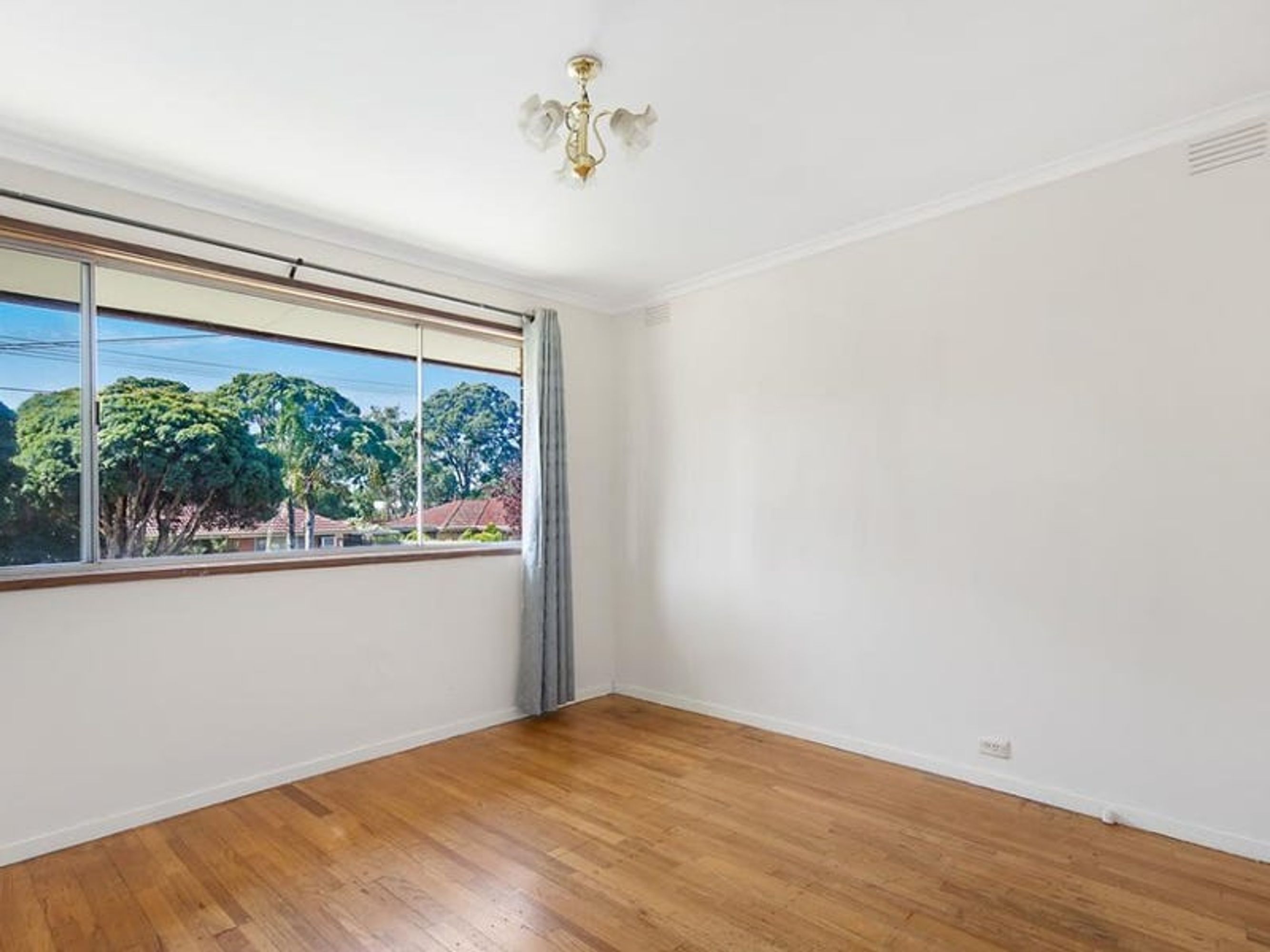 84 Goodman Drive, Noble Park - Thumbnail 4