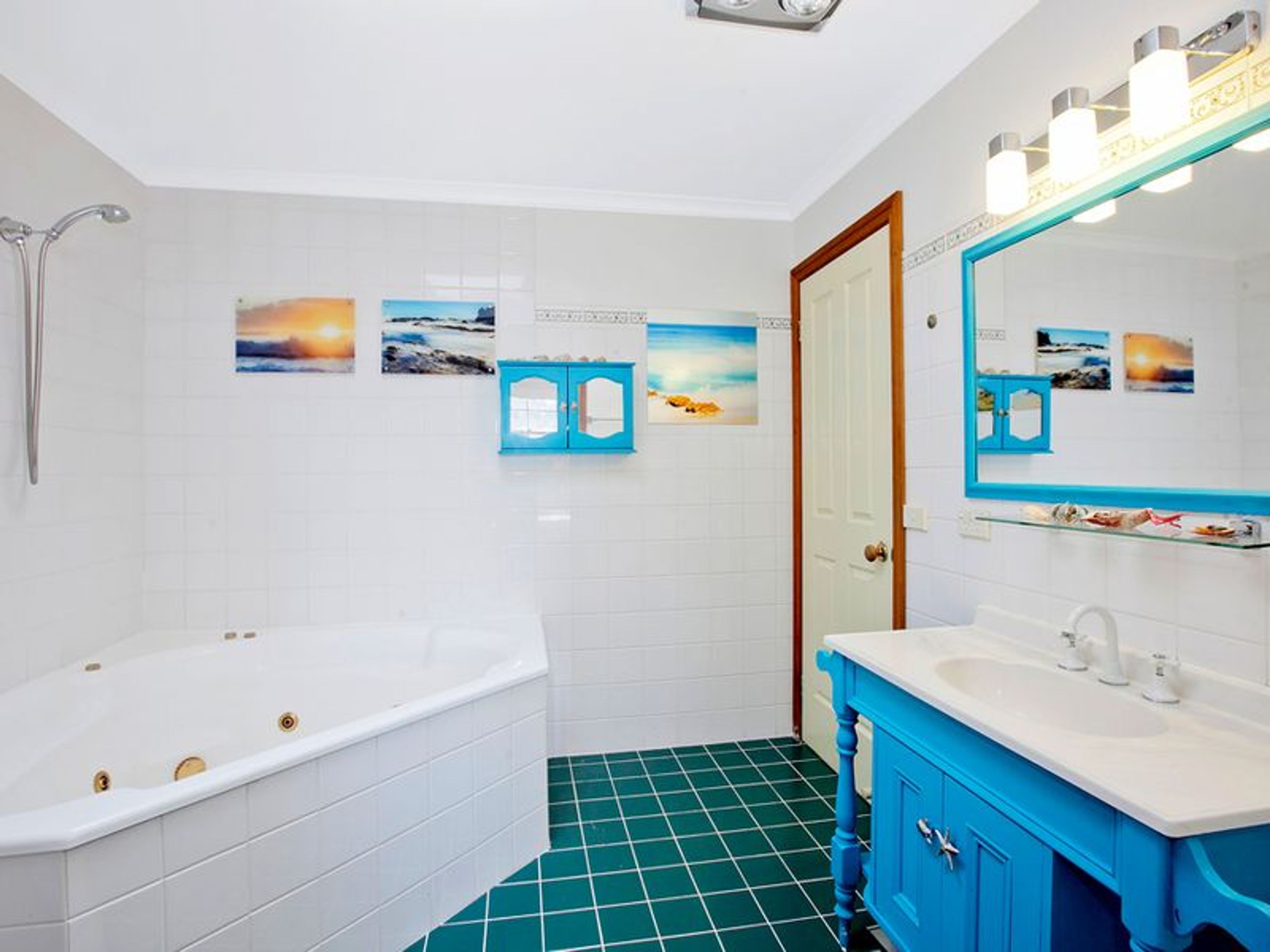 12 Charlton Crescent, Gordon - Thumbnail 6