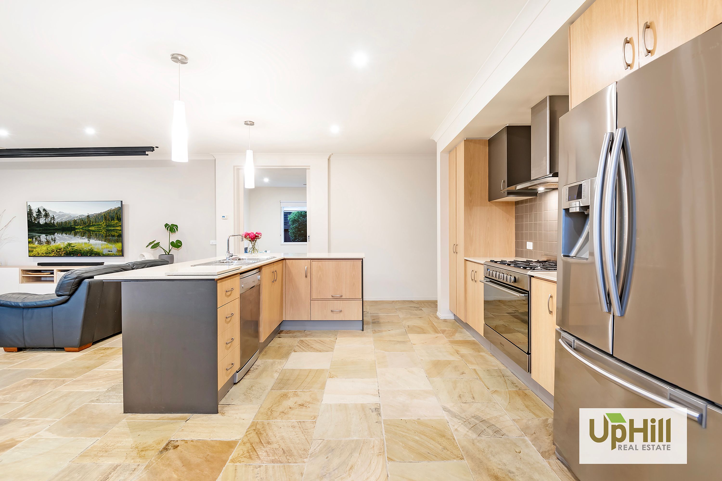 16 Wild Scotchman Way, Cranbourne East - Thumbnail 5