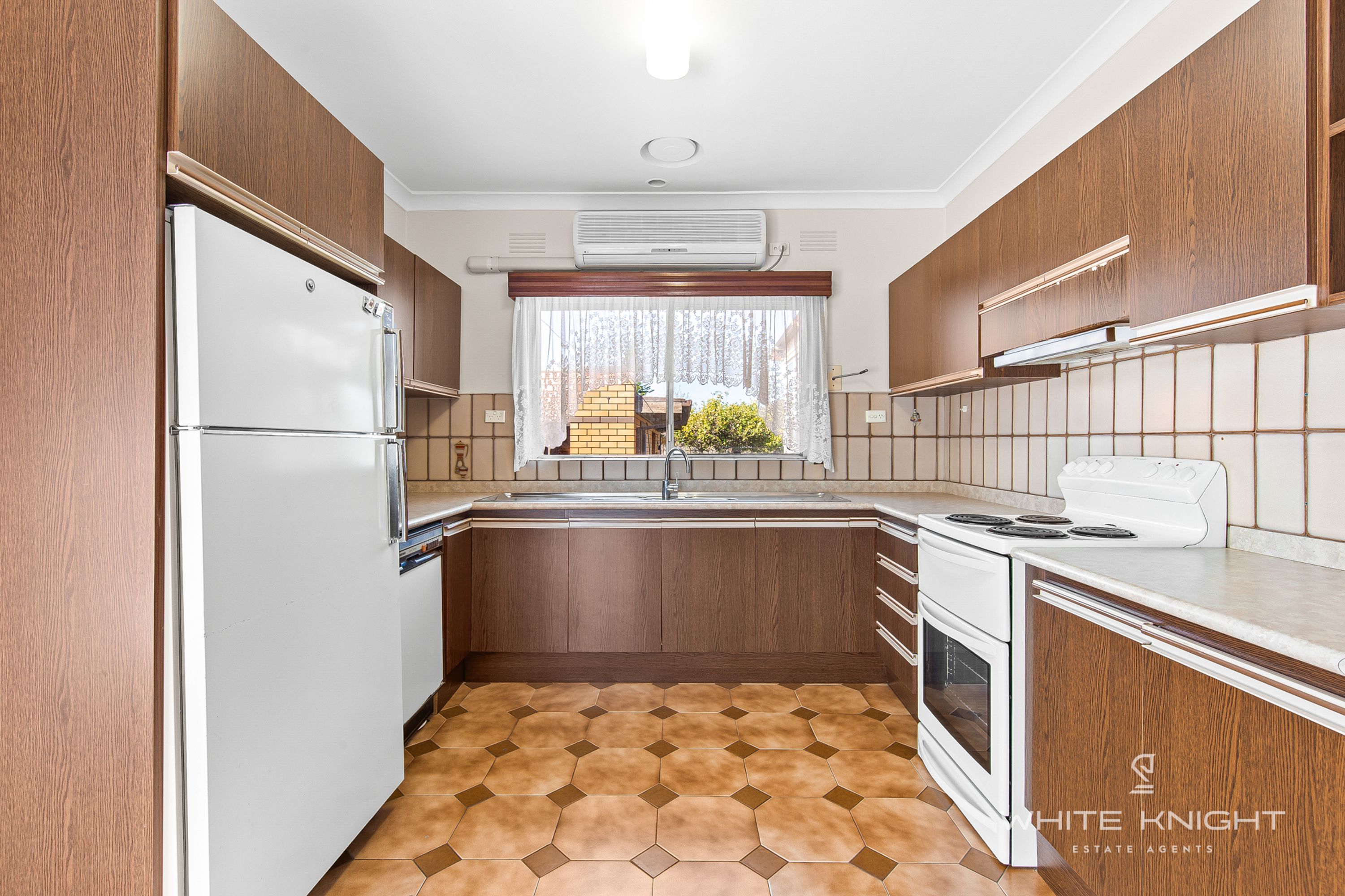 30 Tudor Road, Sunshine North VIC 3020, Sunshine North - Thumbnail 6