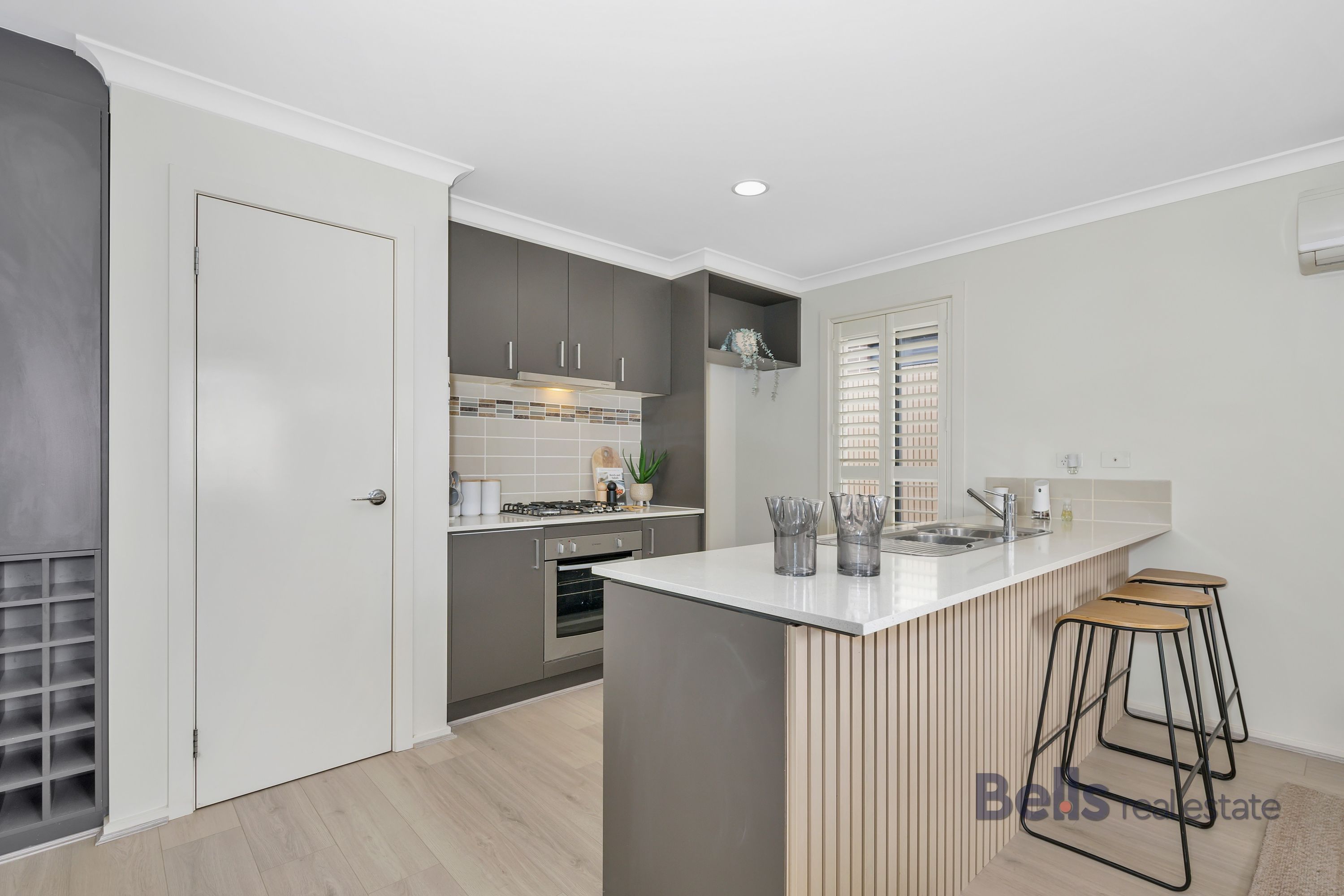 29 Goulding Drive, Fraser Rise - Thumbnail 3