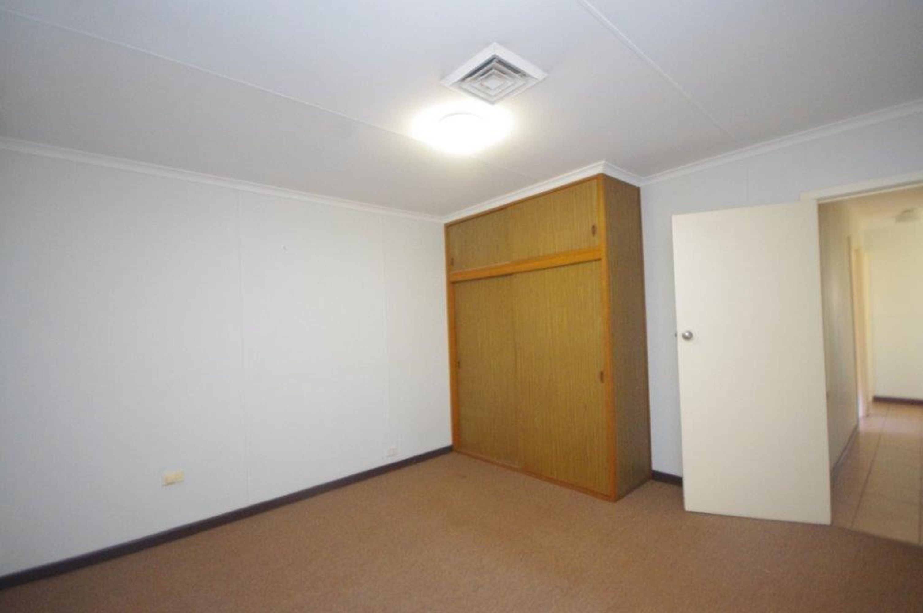 625 Kiah Street, Tom Price, Tom Price - Thumbnail 5