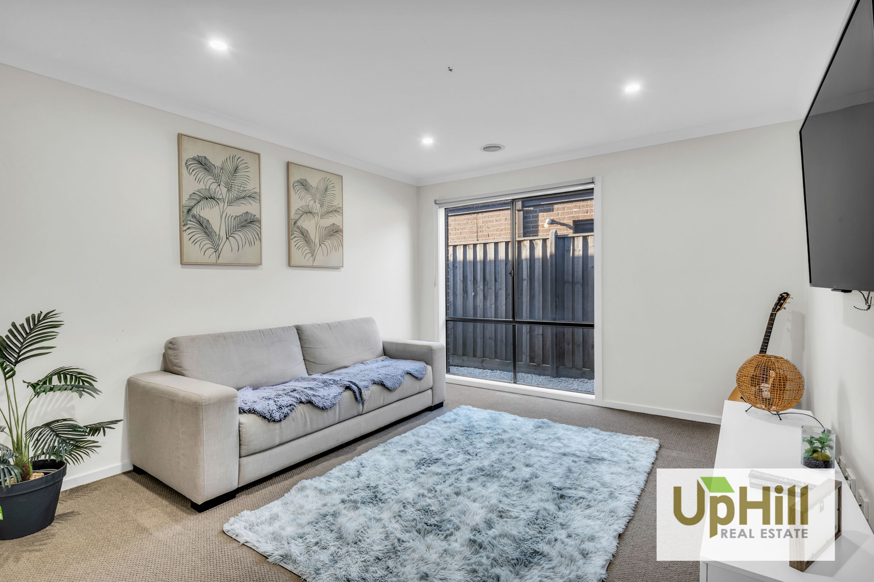 6 Landsdowne Avenue, Clyde North - Thumbnail 4