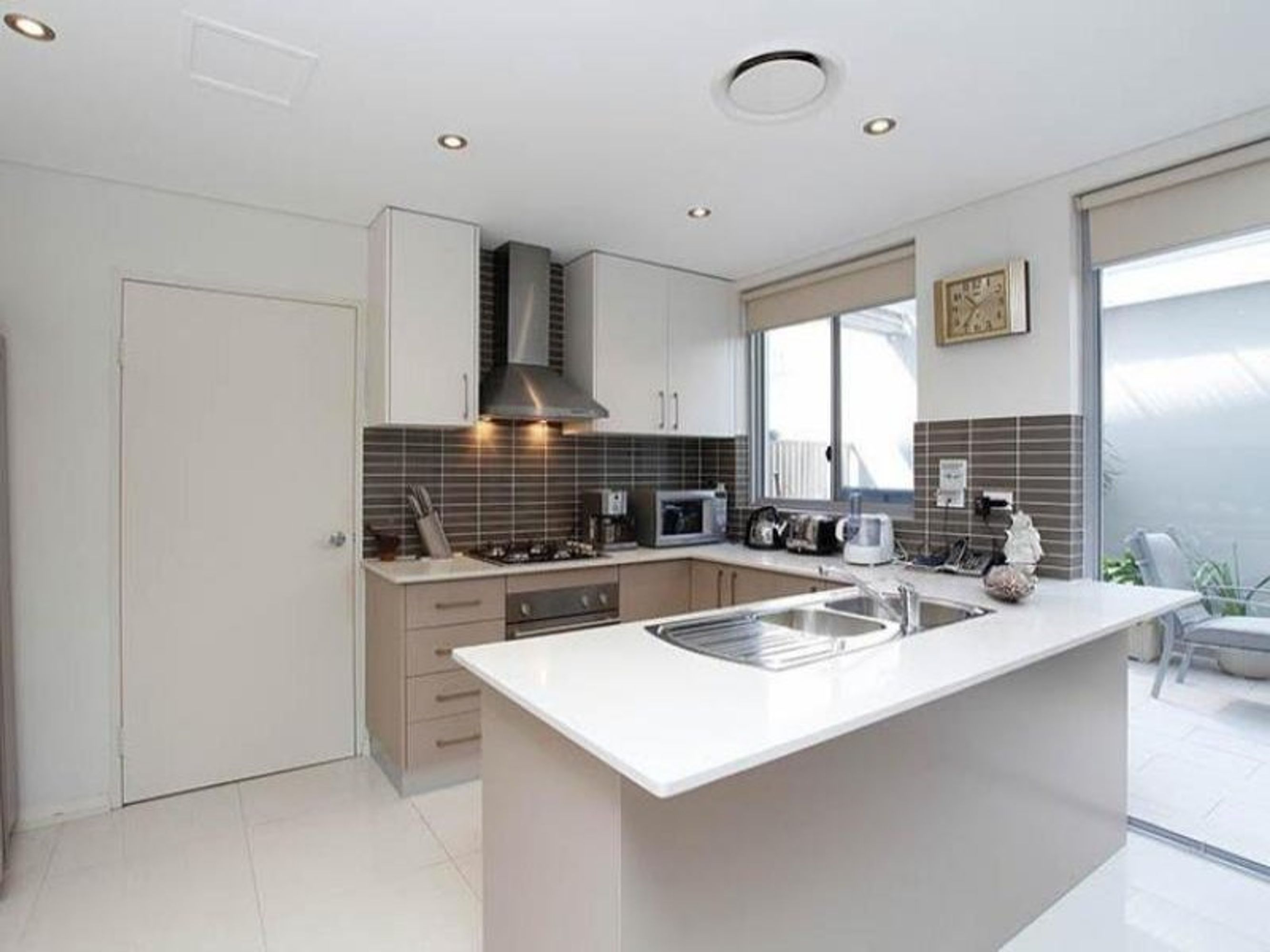 2/236 Rocky Point Rd, Ramsgate, NSW 2217, Ramsgate - Thumbnail 2