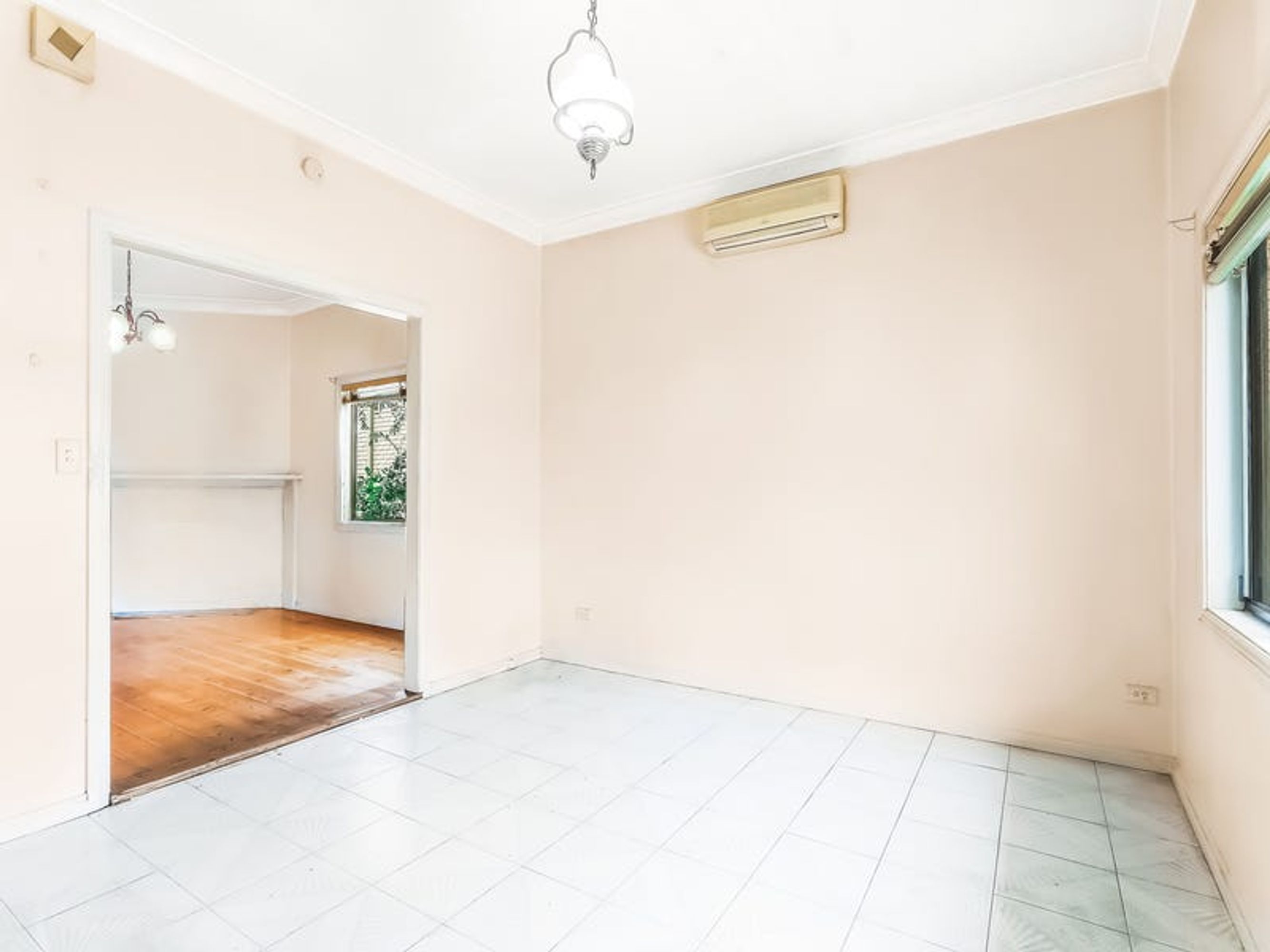 42 Myers Street, Roselands, NSW 2196, Roselands - Thumbnail 4