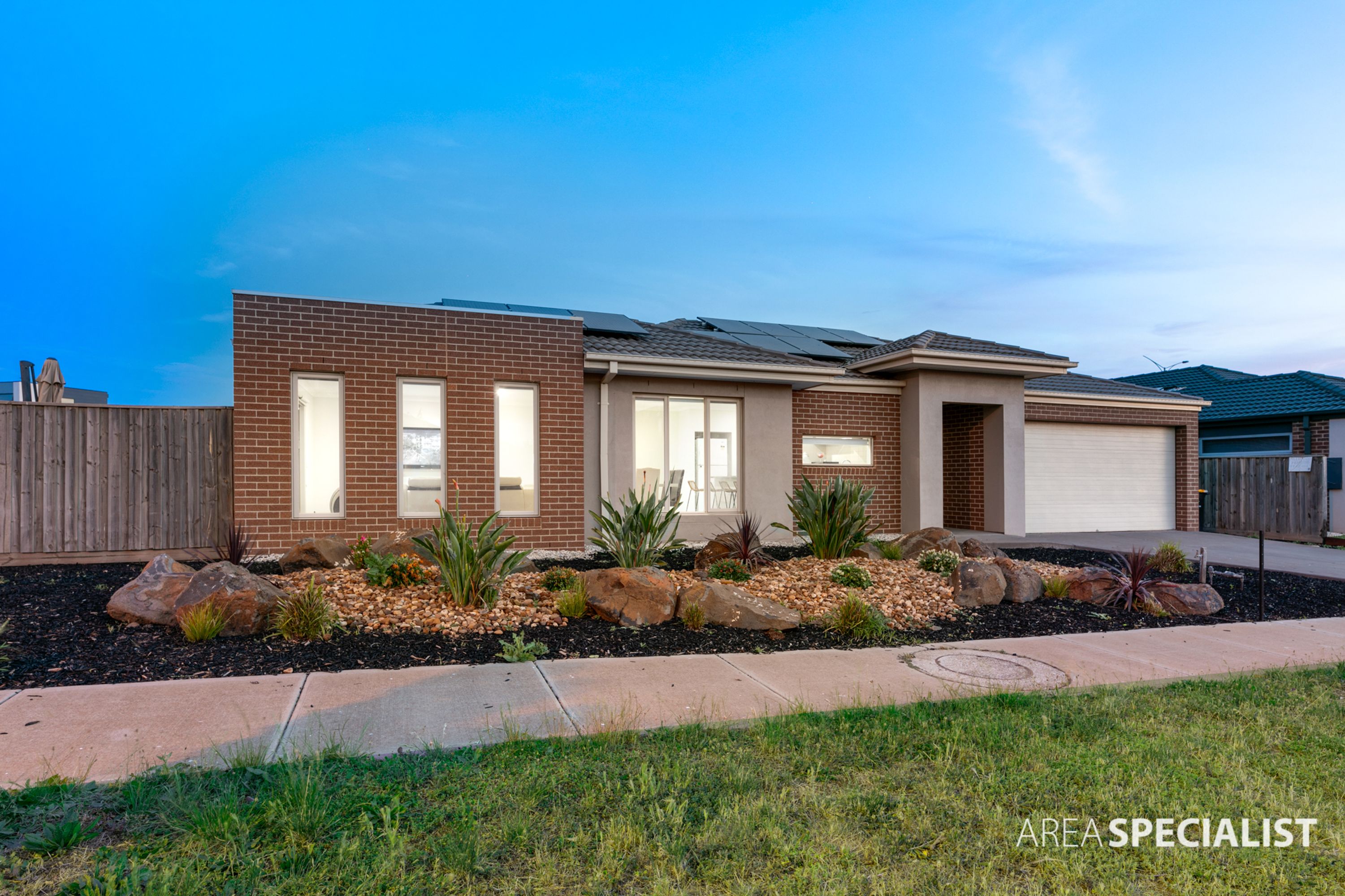 6 Jardine Drive, Fraser Rise VIC 3336, Fraser Rise - Thumbnail 2