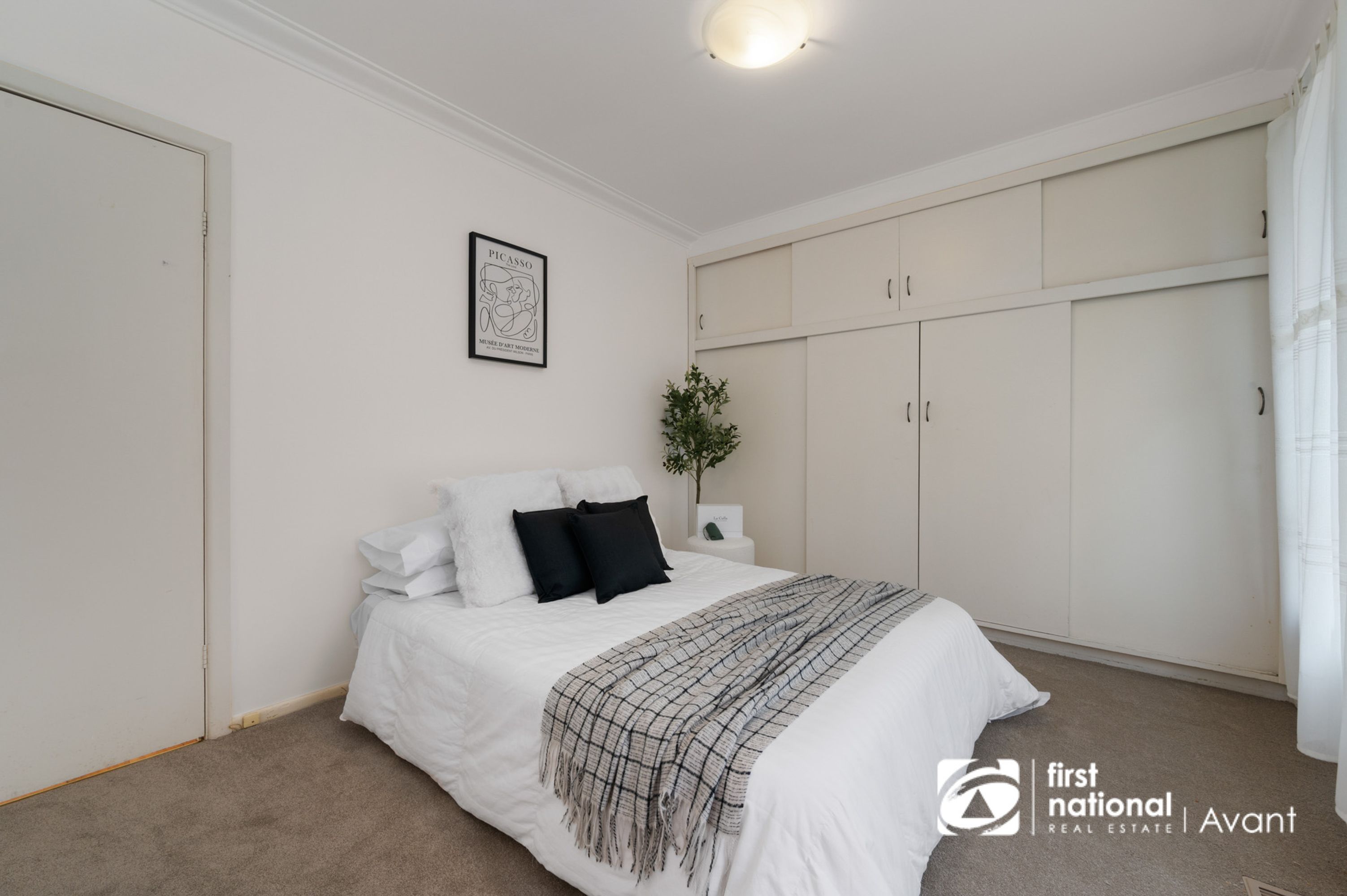 26 Milloo Crescent, Mount Waverley - Thumbnail 4