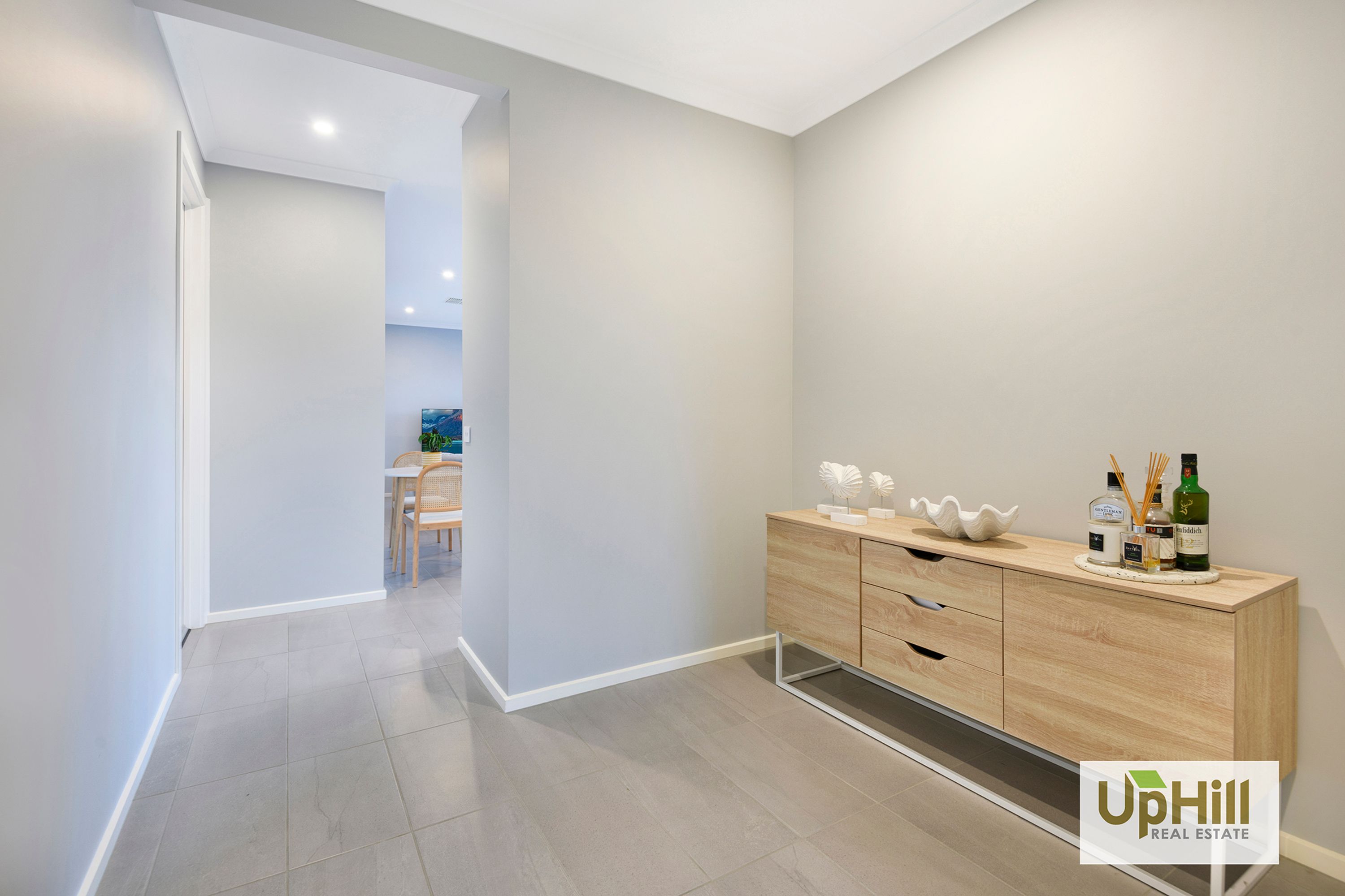 90 Athenaeum Avenue, Clyde North - Thumbnail 2