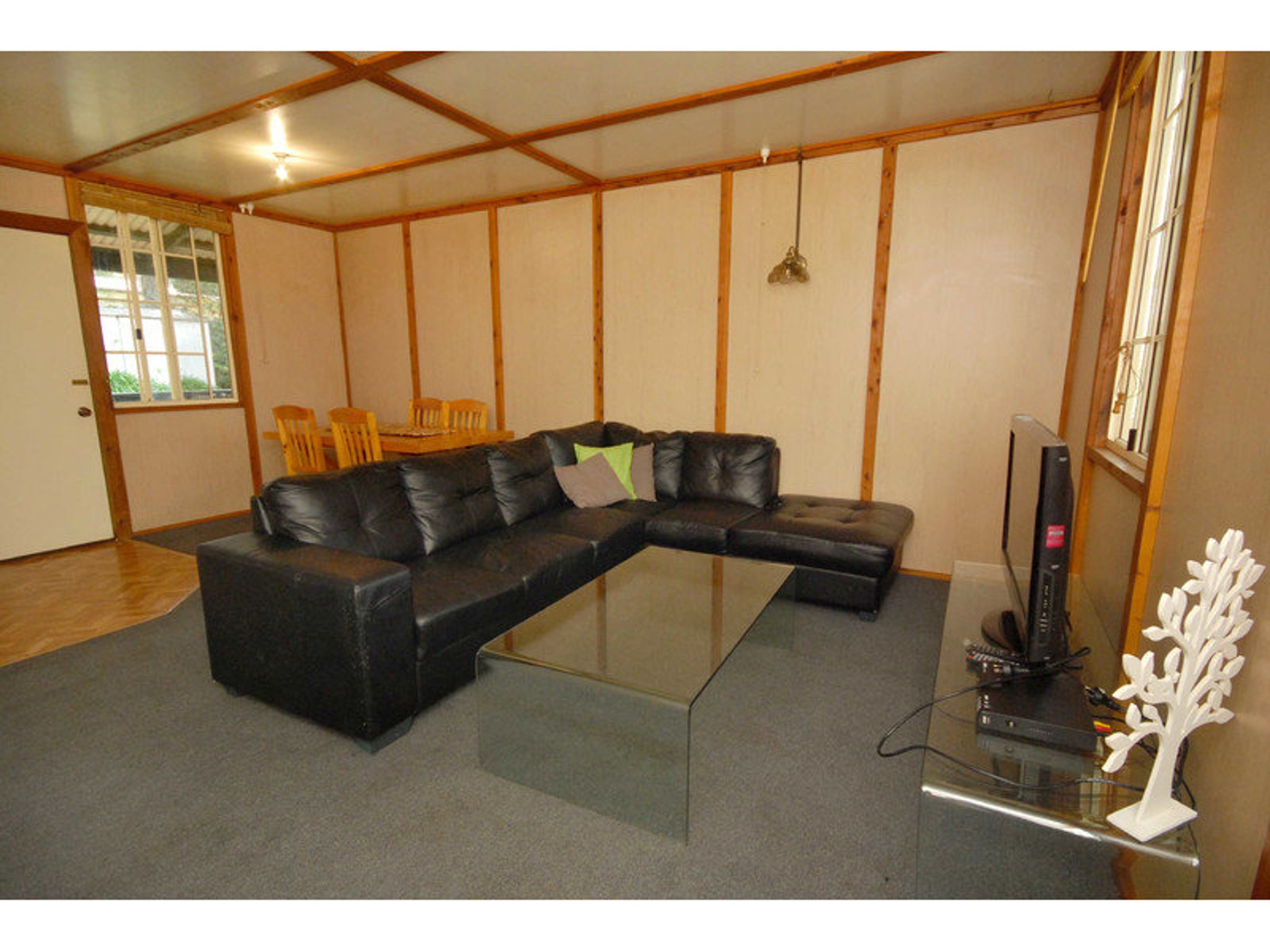 68 Sixth Avenue, Katoomba - Thumbnail 2