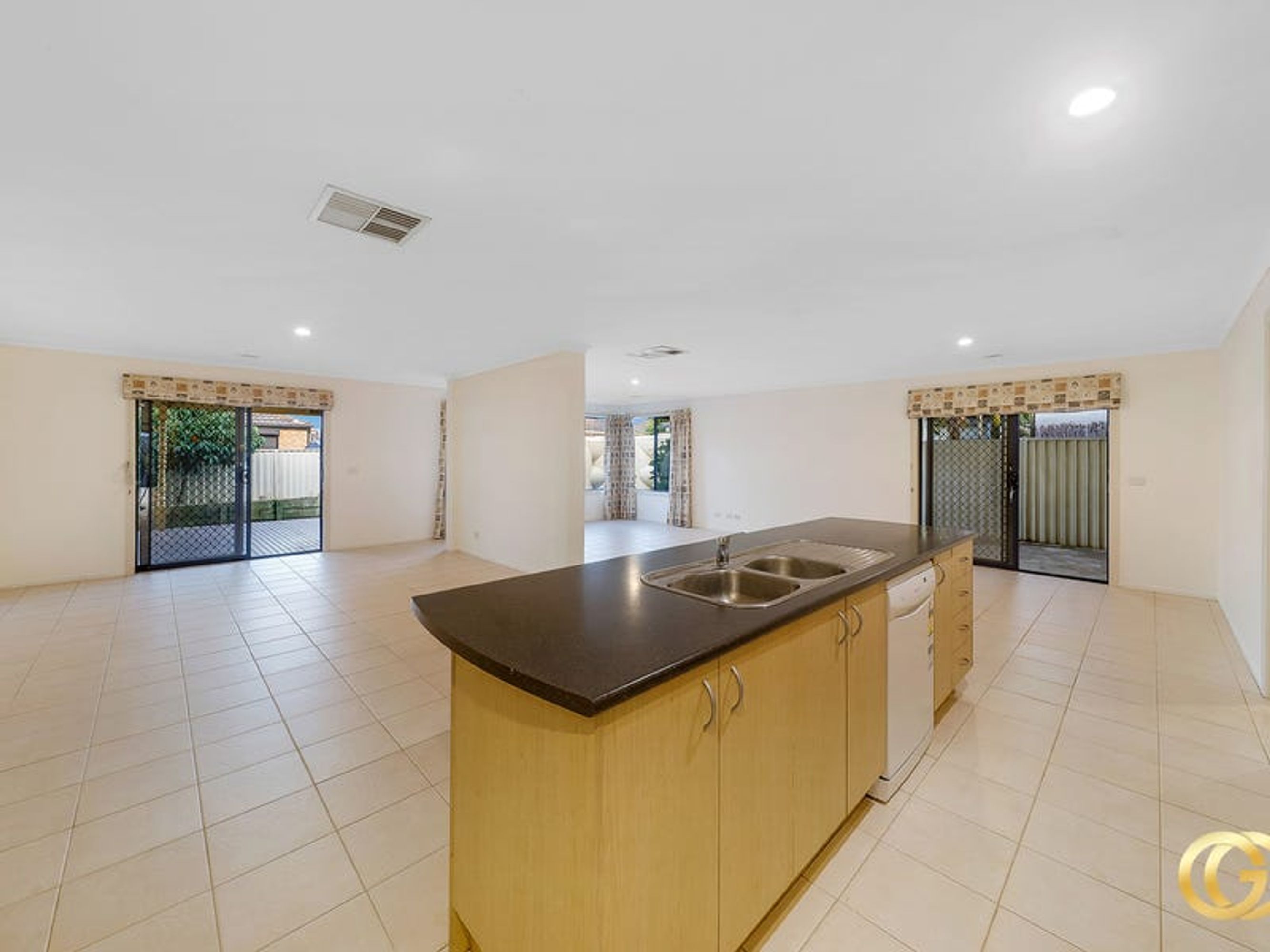 4 Fetlock Lane, Cranbourne East - Thumbnail 8
