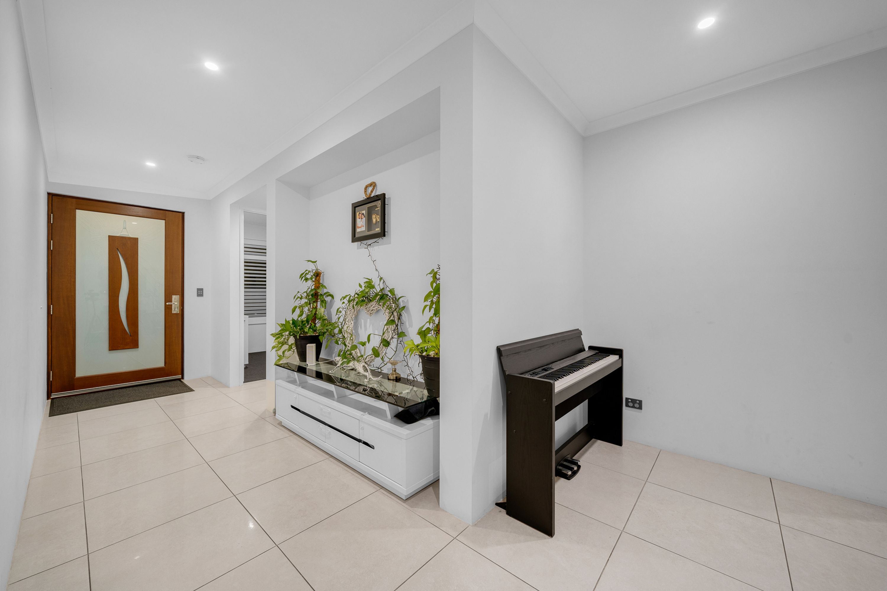 6 Brookhill Grove, Bushmead, Bushmead - Thumbnail 4
