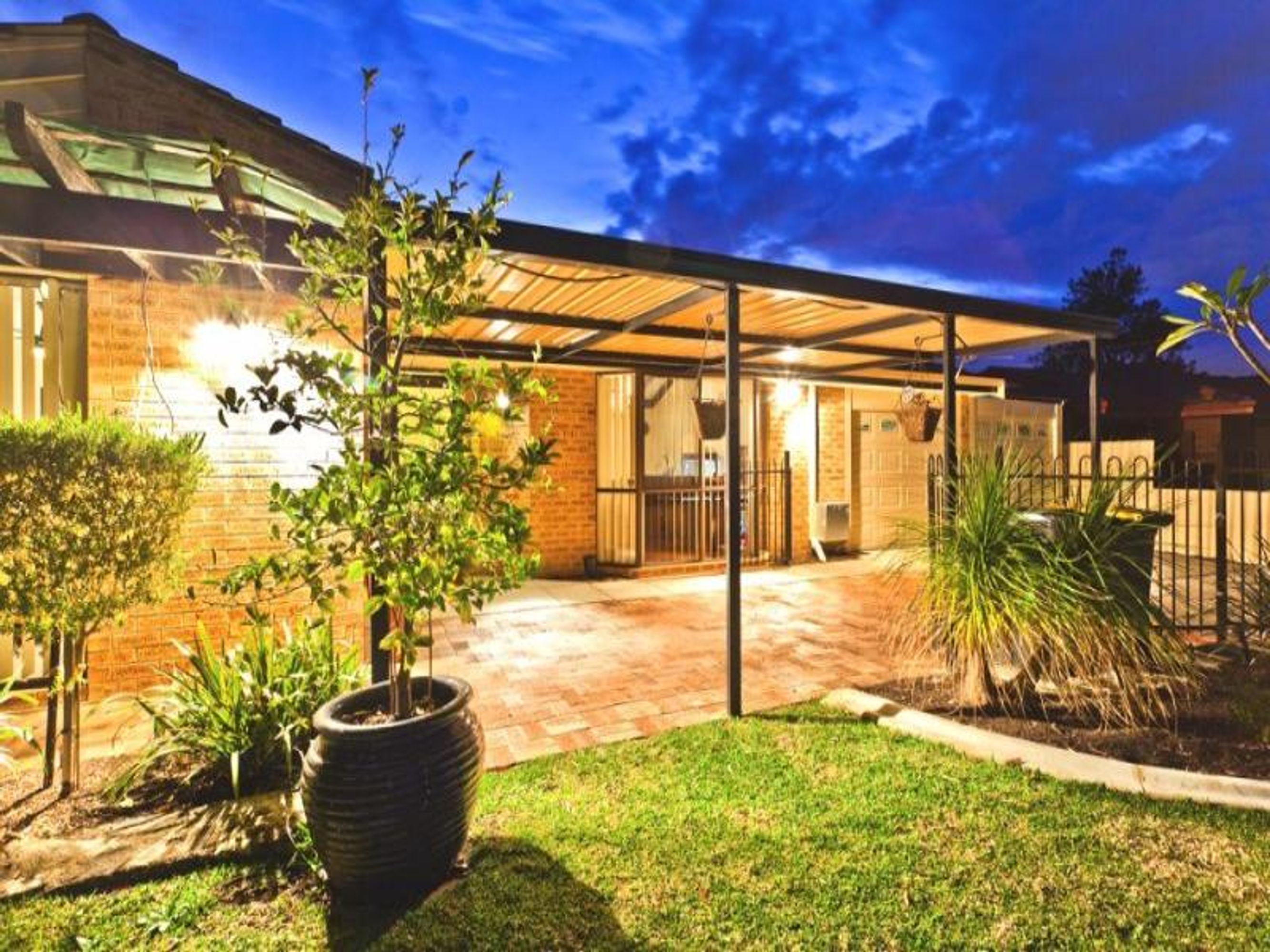48 Murchison Way