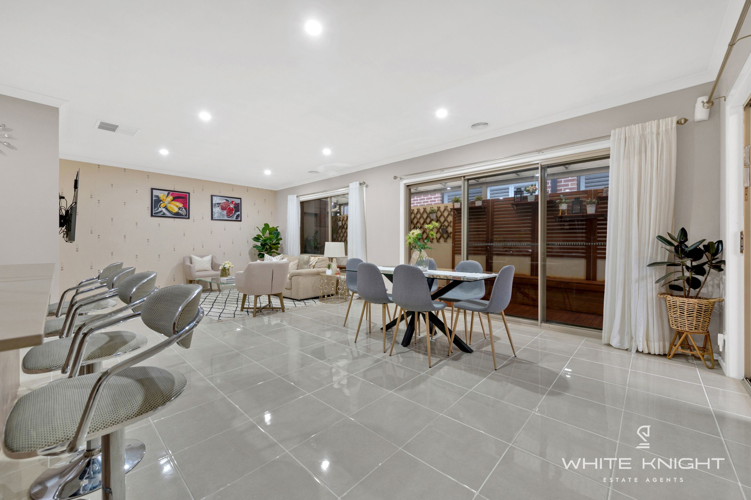 33 Riviera Drive, Hillside VIC 3037, Hillside - Thumbnail 4