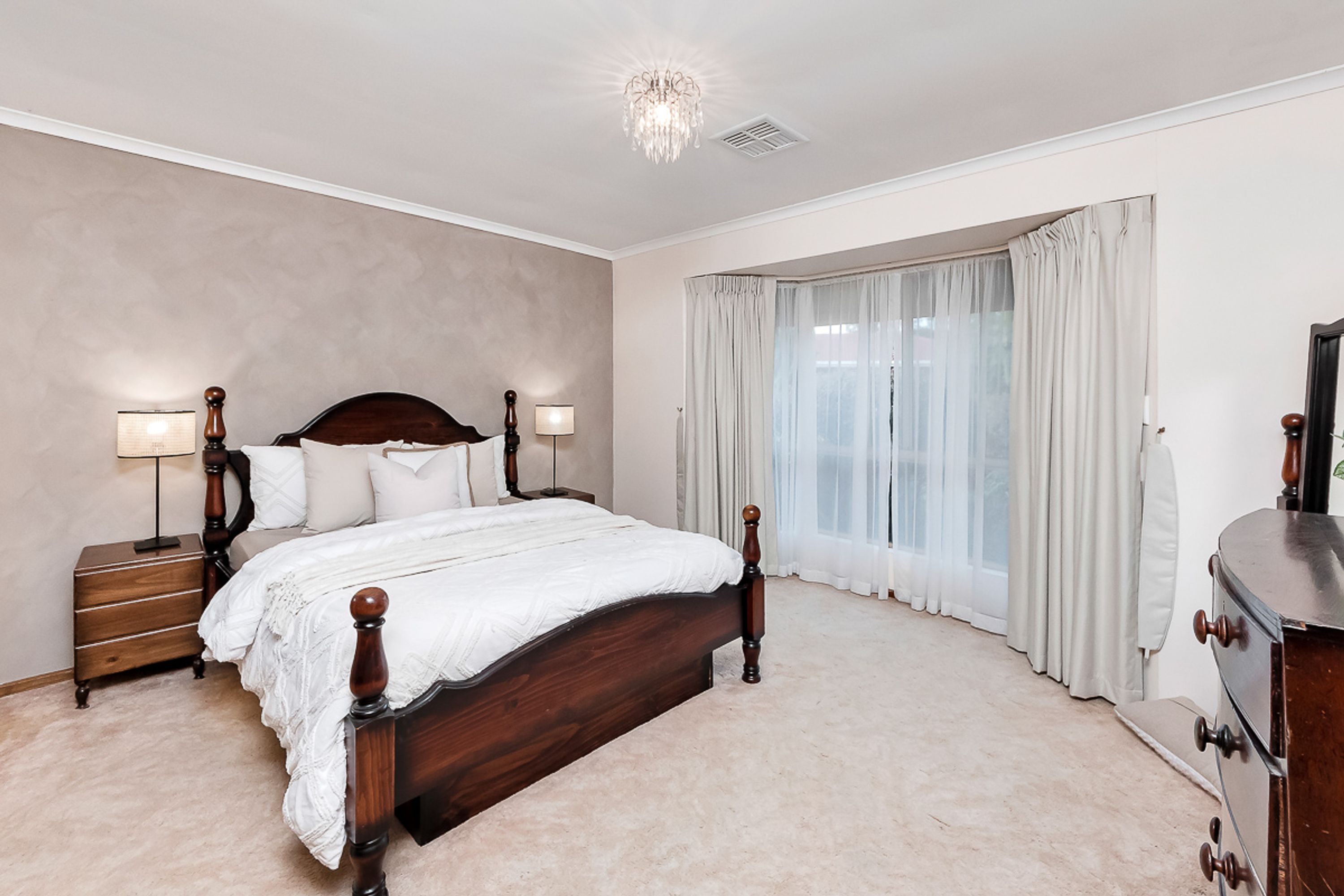 8 Knightsbridge Court, Happy Valley, SA 5159, Happy Valley - Thumbnail 3