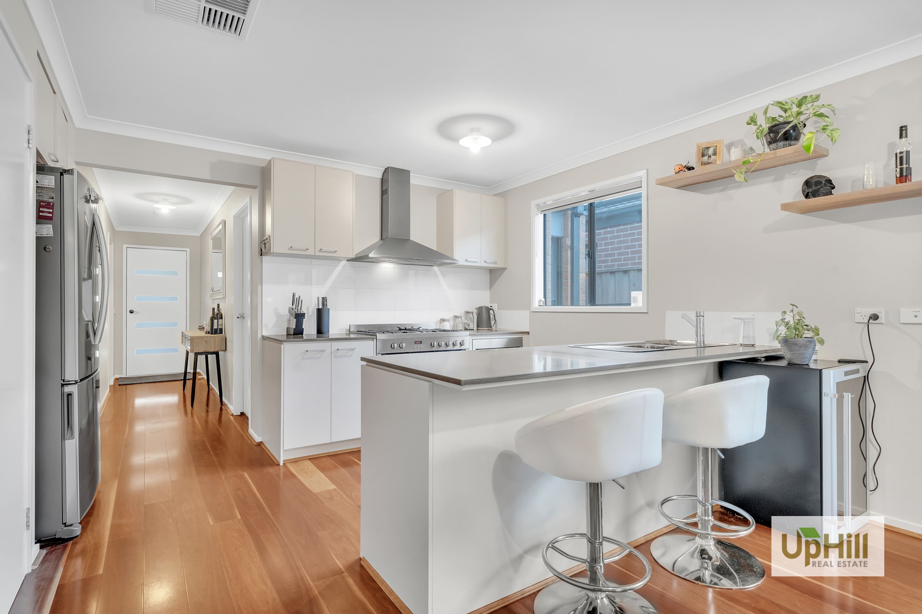 8 Loddon Place, Clyde North - Thumbnail 3