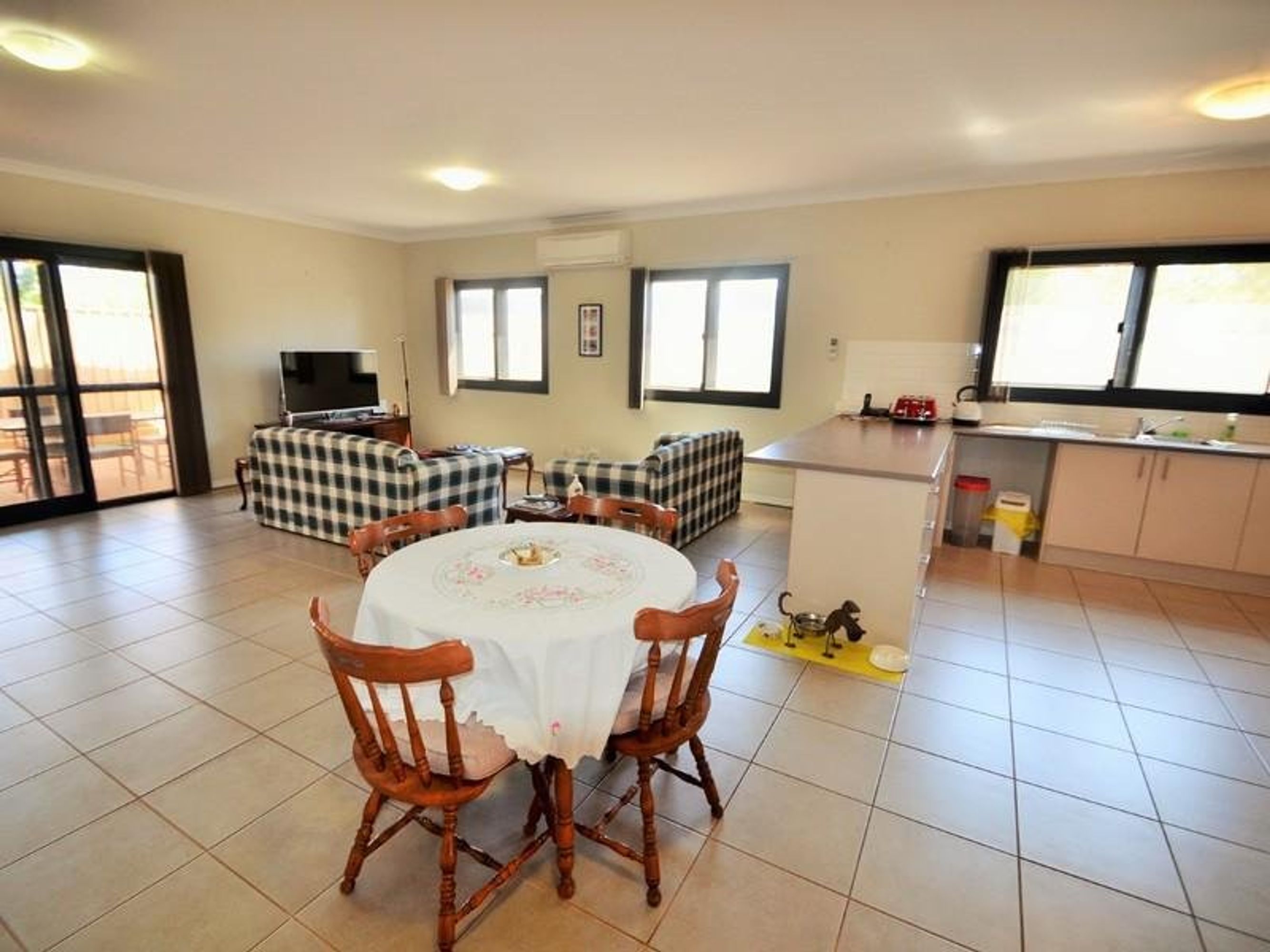 16 Eucalypt Way, South Hedland, South Hedland - Thumbnail 4