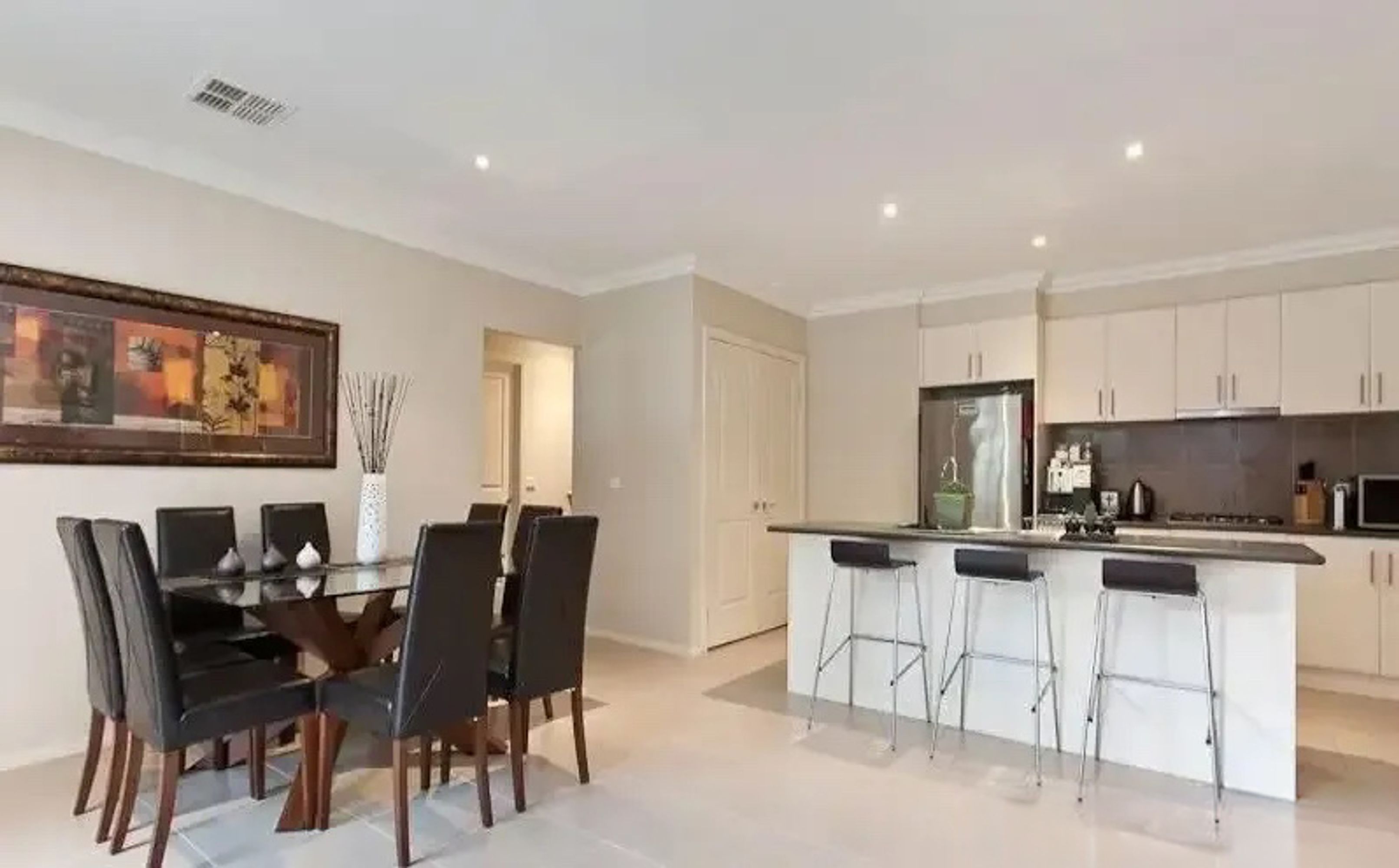 2 Cusack Way, Lynbrook - Thumbnail 4