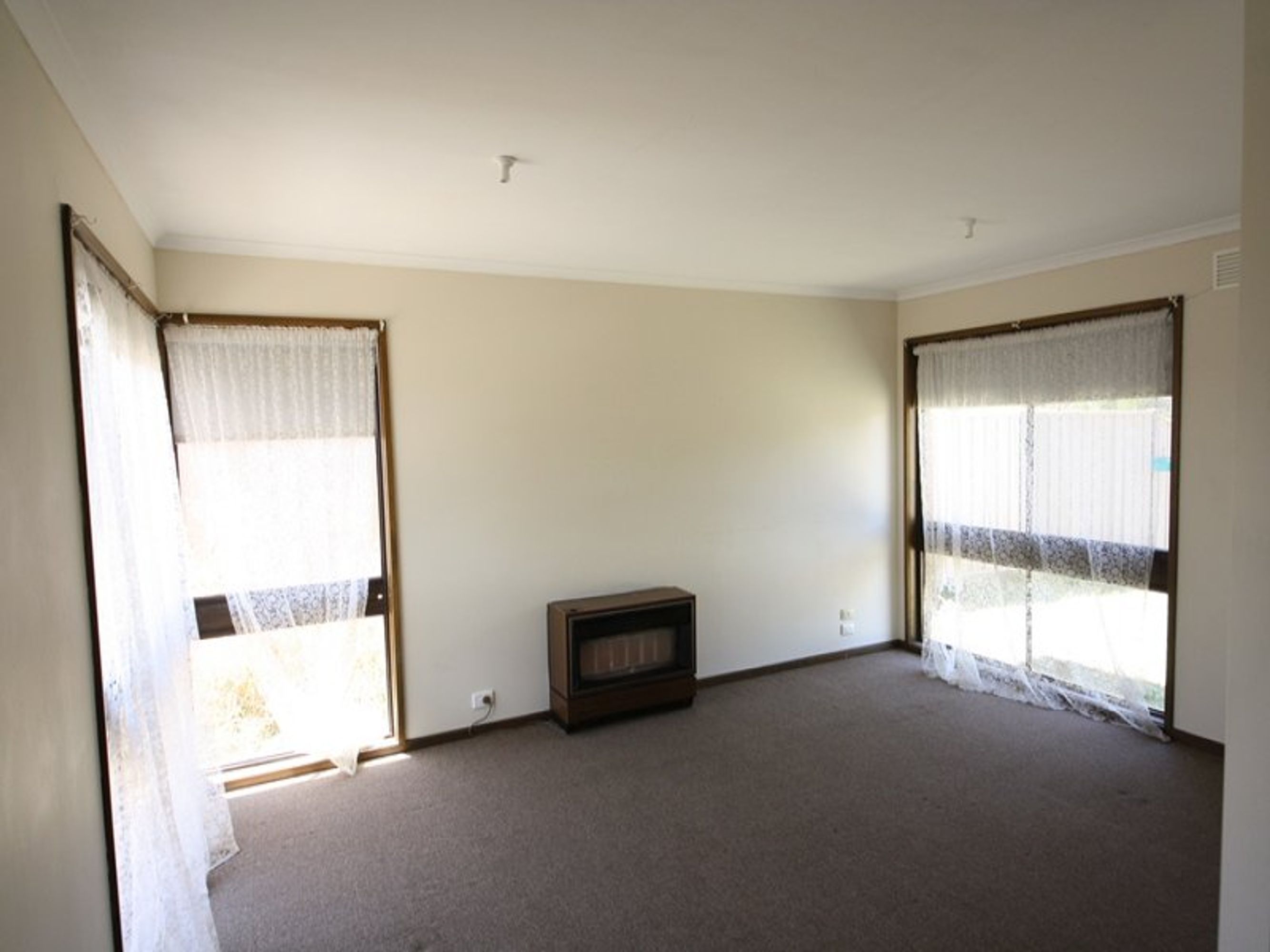 21 Creek Crescent, Horsham VIC 3400, Horsham - Thumbnail 4