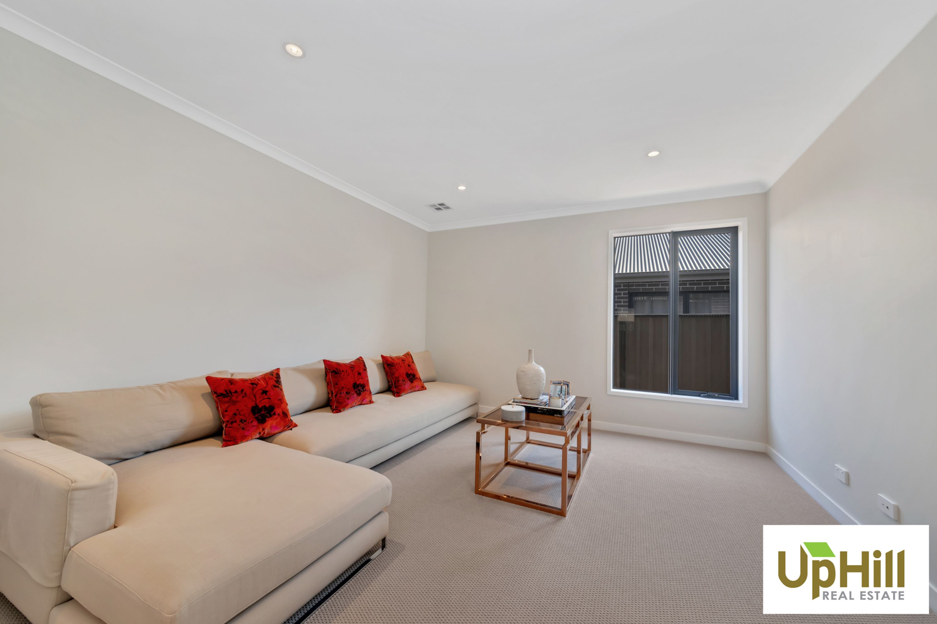 3 EPSOM LANE, Cranbourne North - Thumbnail 4
