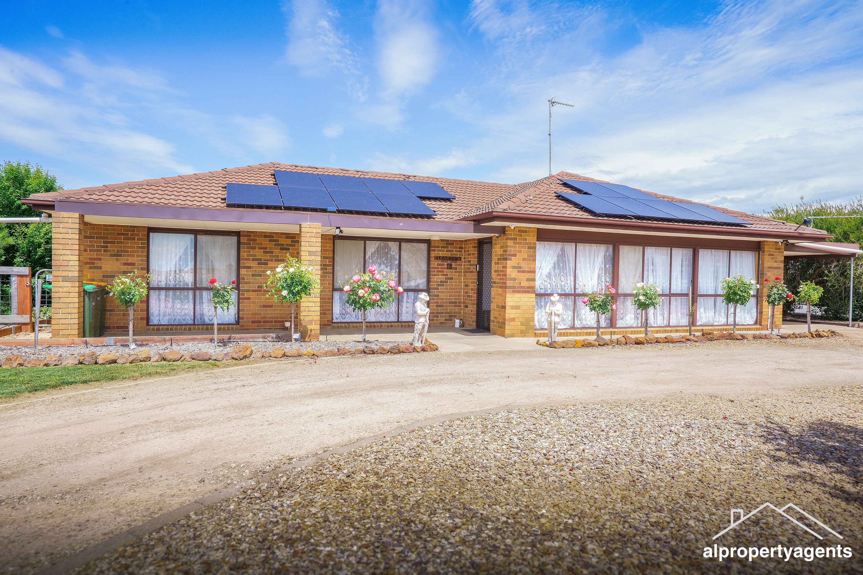 6 Riley Road, Horsham - Image 1