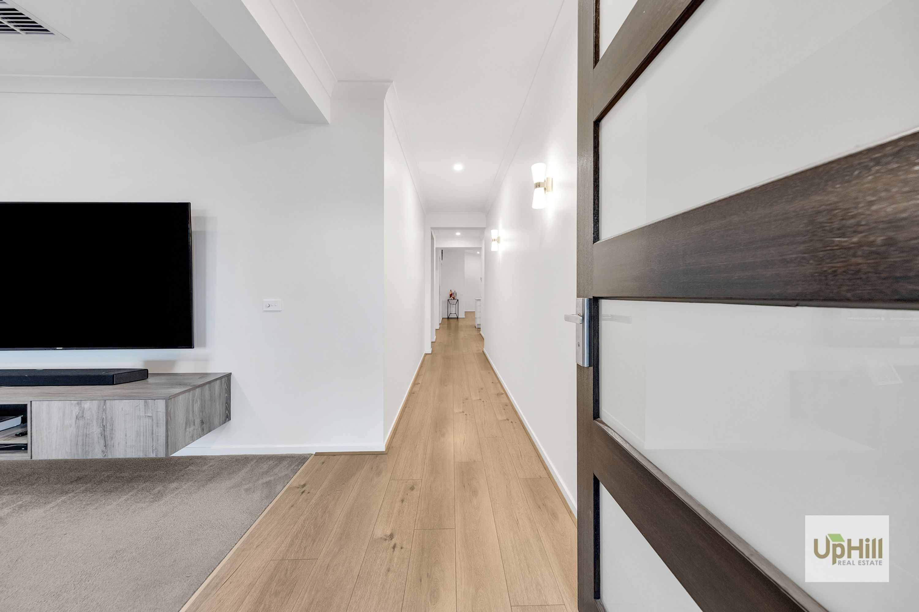 9 Corbett Street, Clyde North - Thumbnail 2