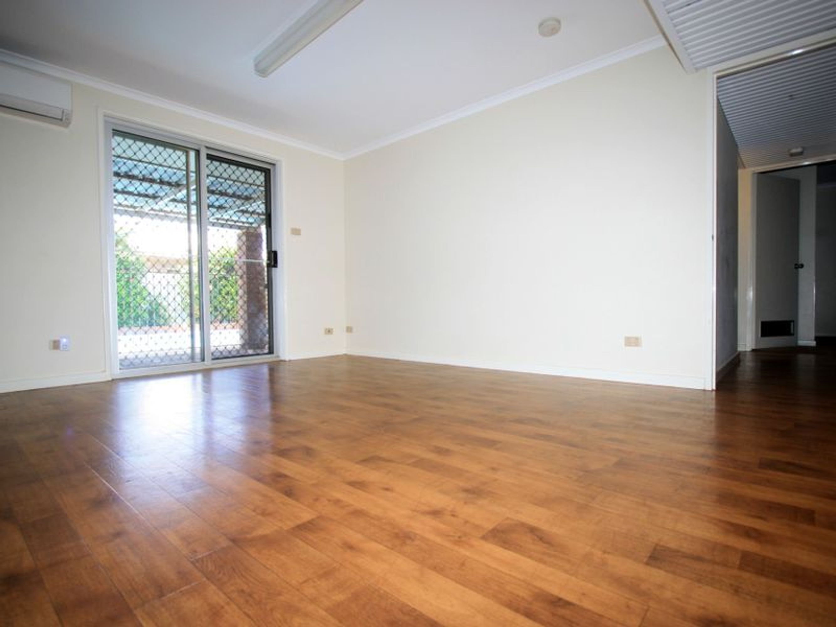 32 Langley Gardens, Port Hedland, Port Hedland - Thumbnail 8