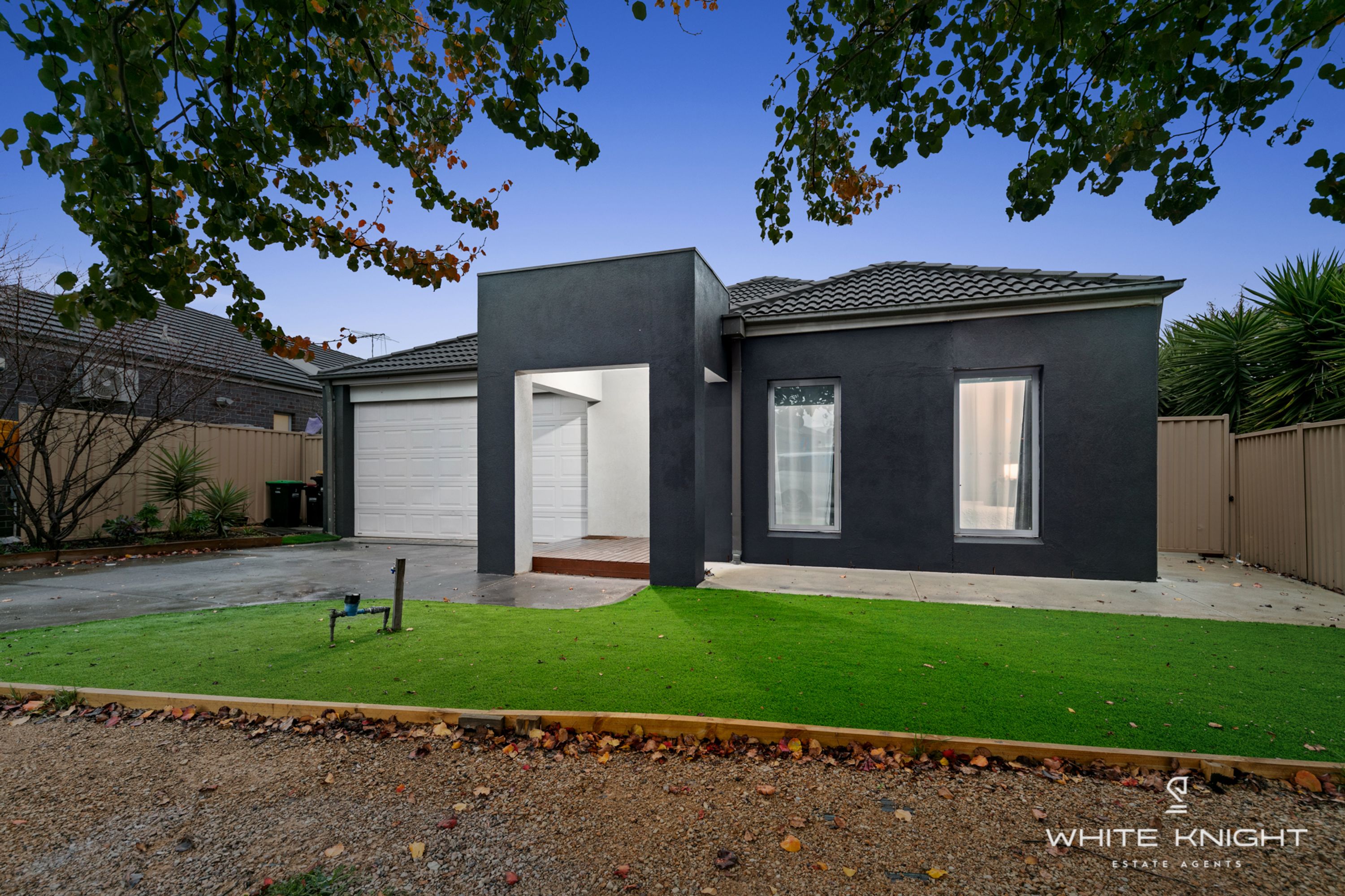 3 Buckley Way, Caroline Springs VIC 3023, Caroline Springs - Thumbnail 3