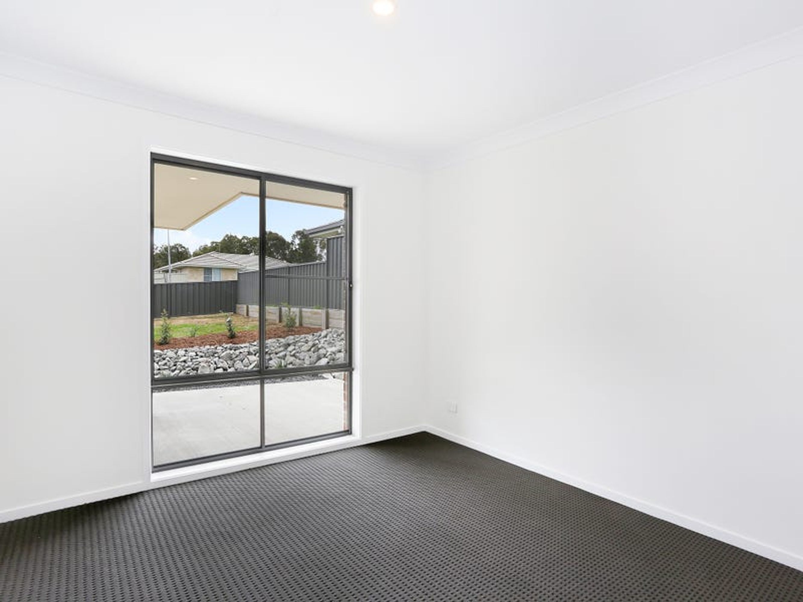 10 Bryce Crescent, Lawrence - Thumbnail 7
