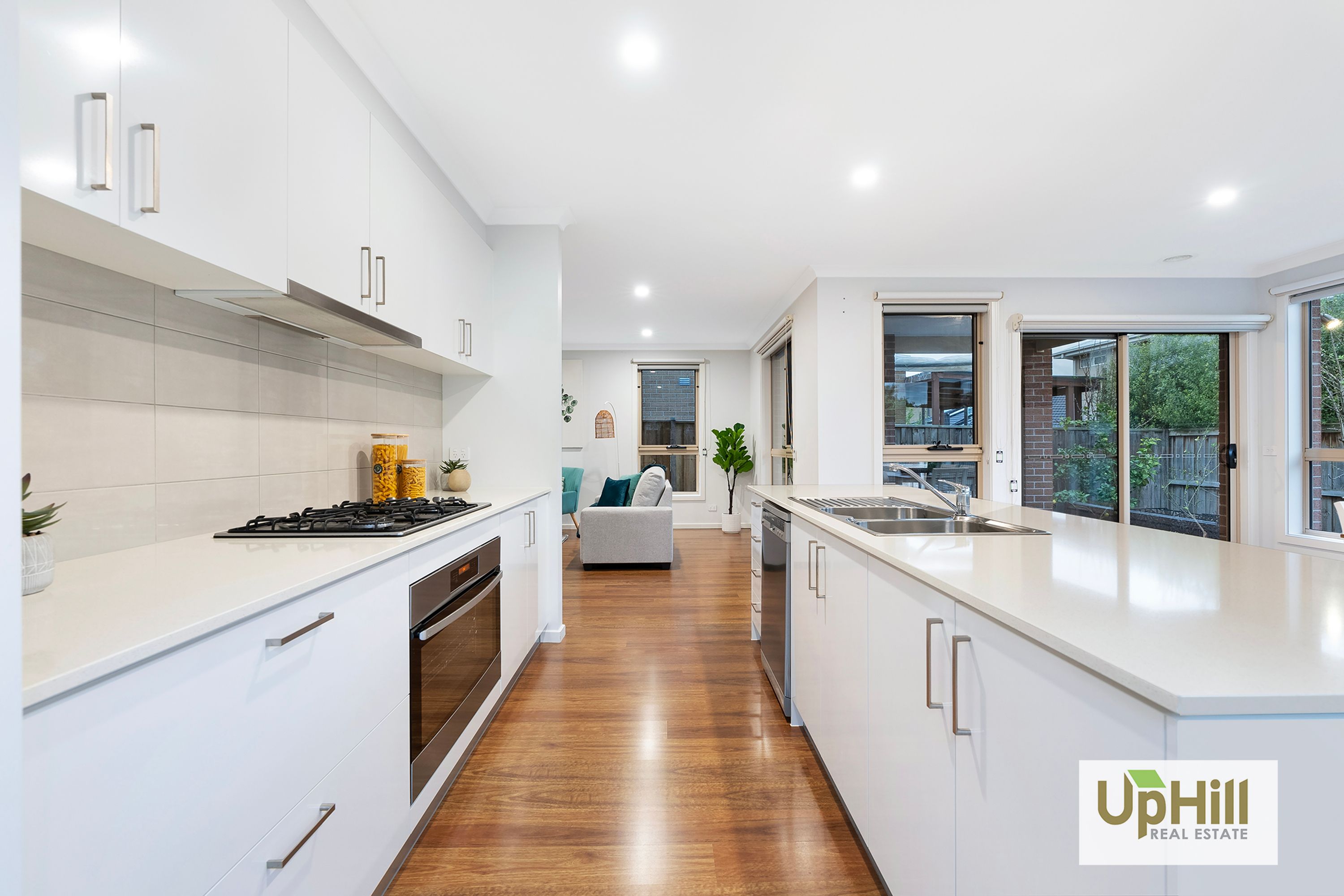 7 Graziers Crescent, Clyde North - Thumbnail 5