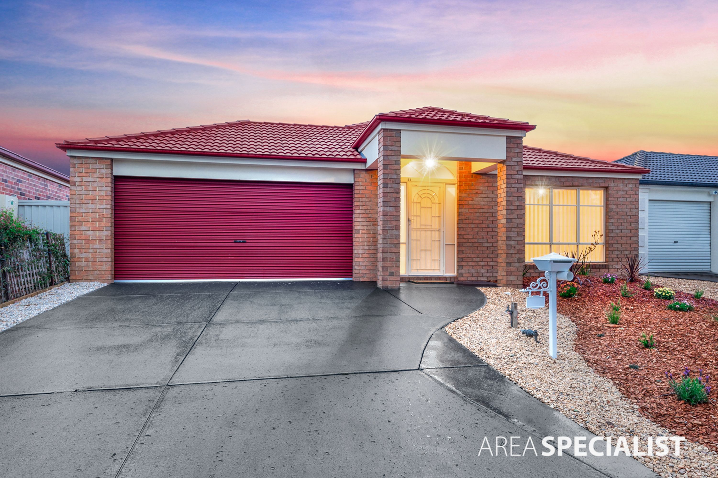 55 Abbington Crescent, Caroline Springs VIC 3023, Caroline Springs - Thumbnail 2