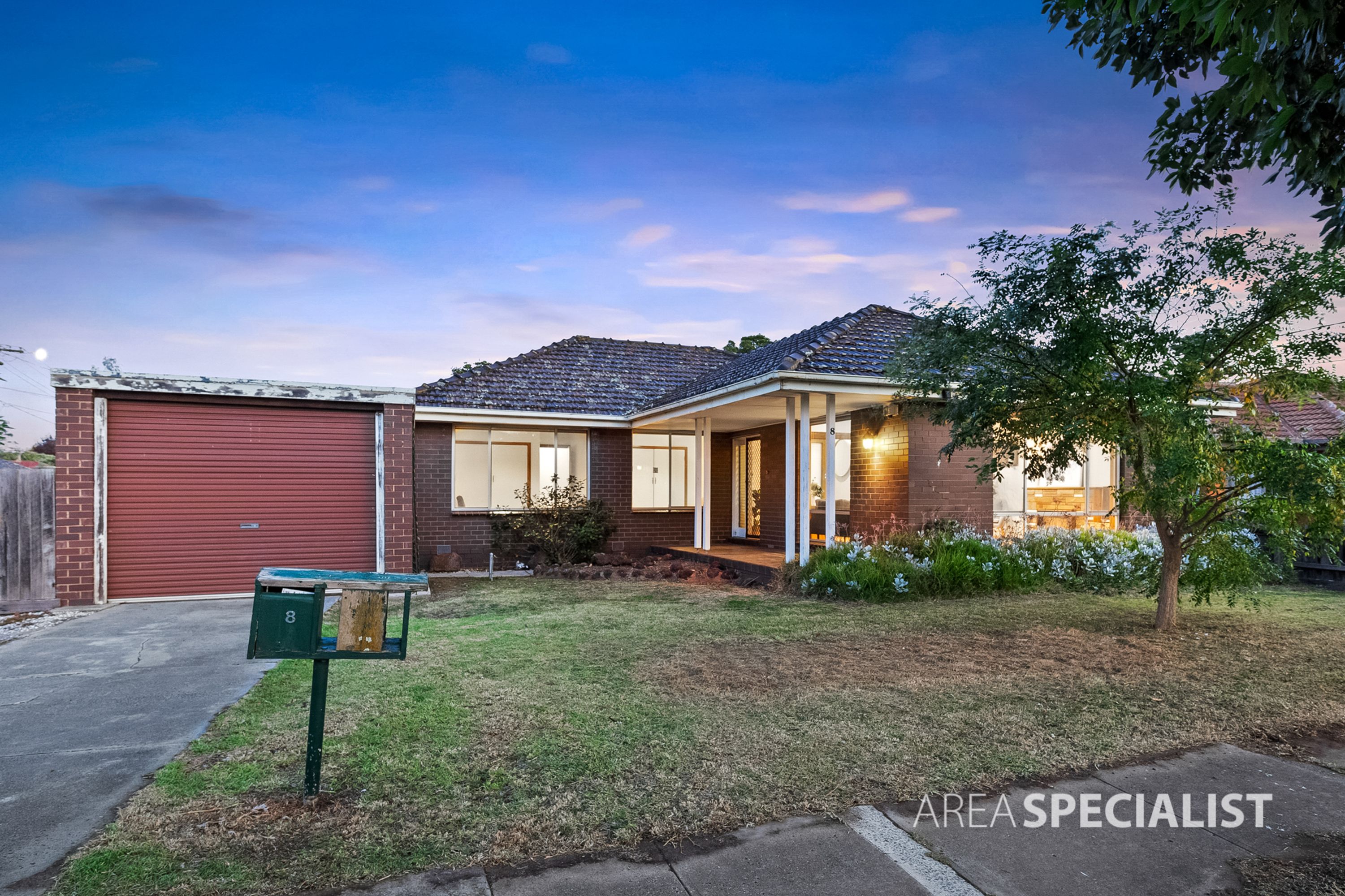 8 Banksia Street, St Albans VIC 3021, St Albans - Thumbnail 2