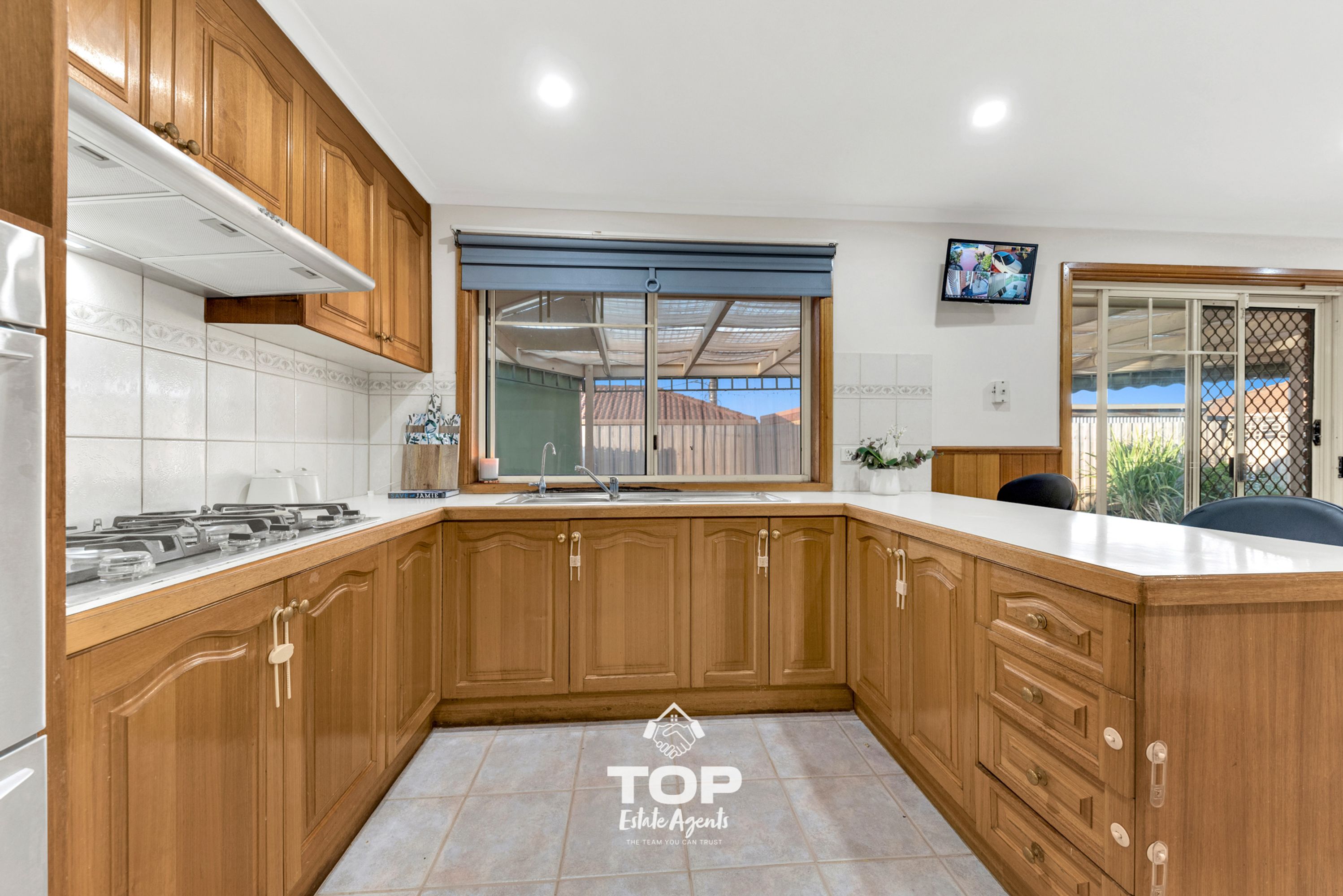 4 Plaistow Court, Cranbourne North - Thumbnail 8