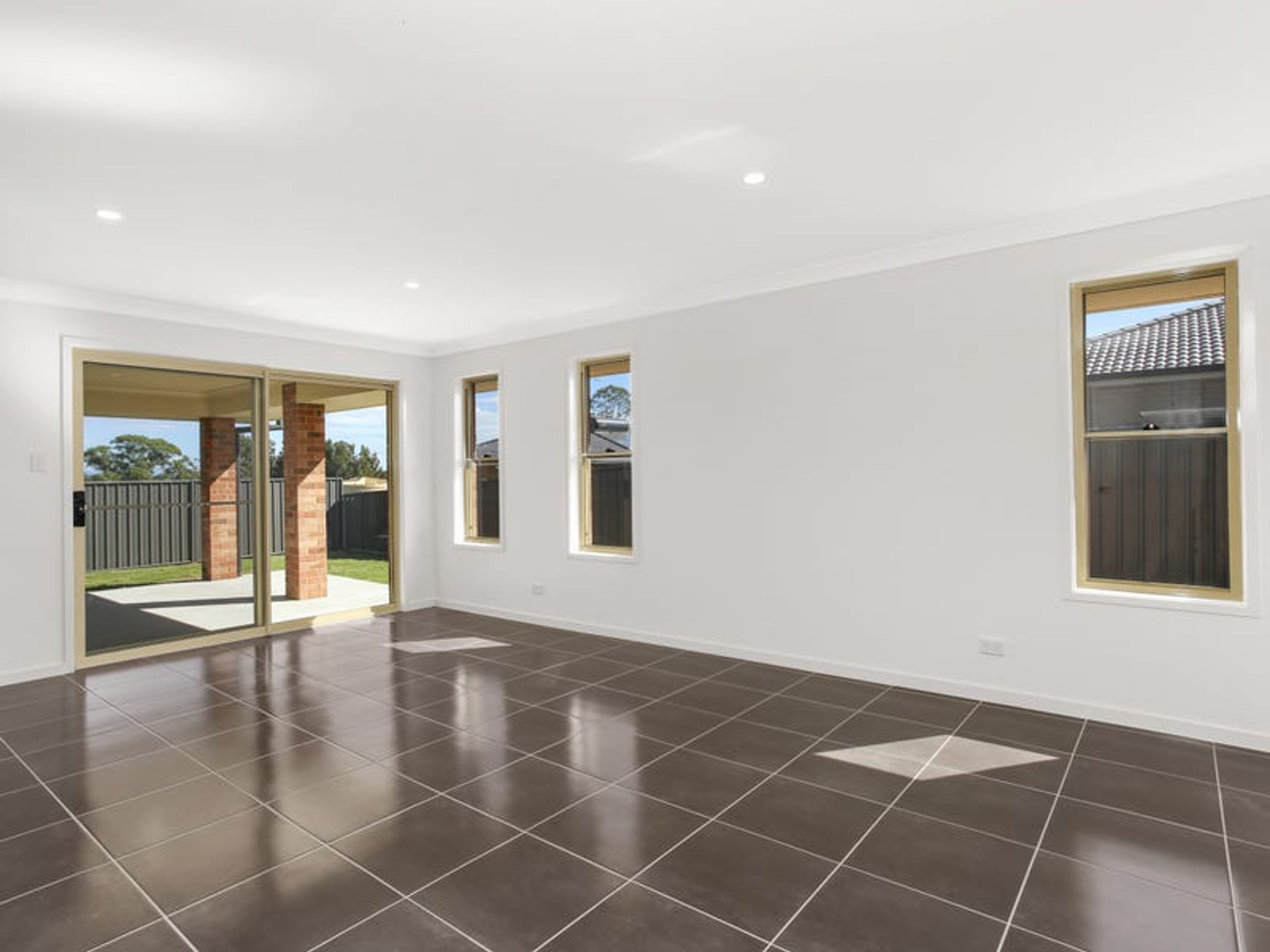 11 March Street, Lawrence - Thumbnail 4