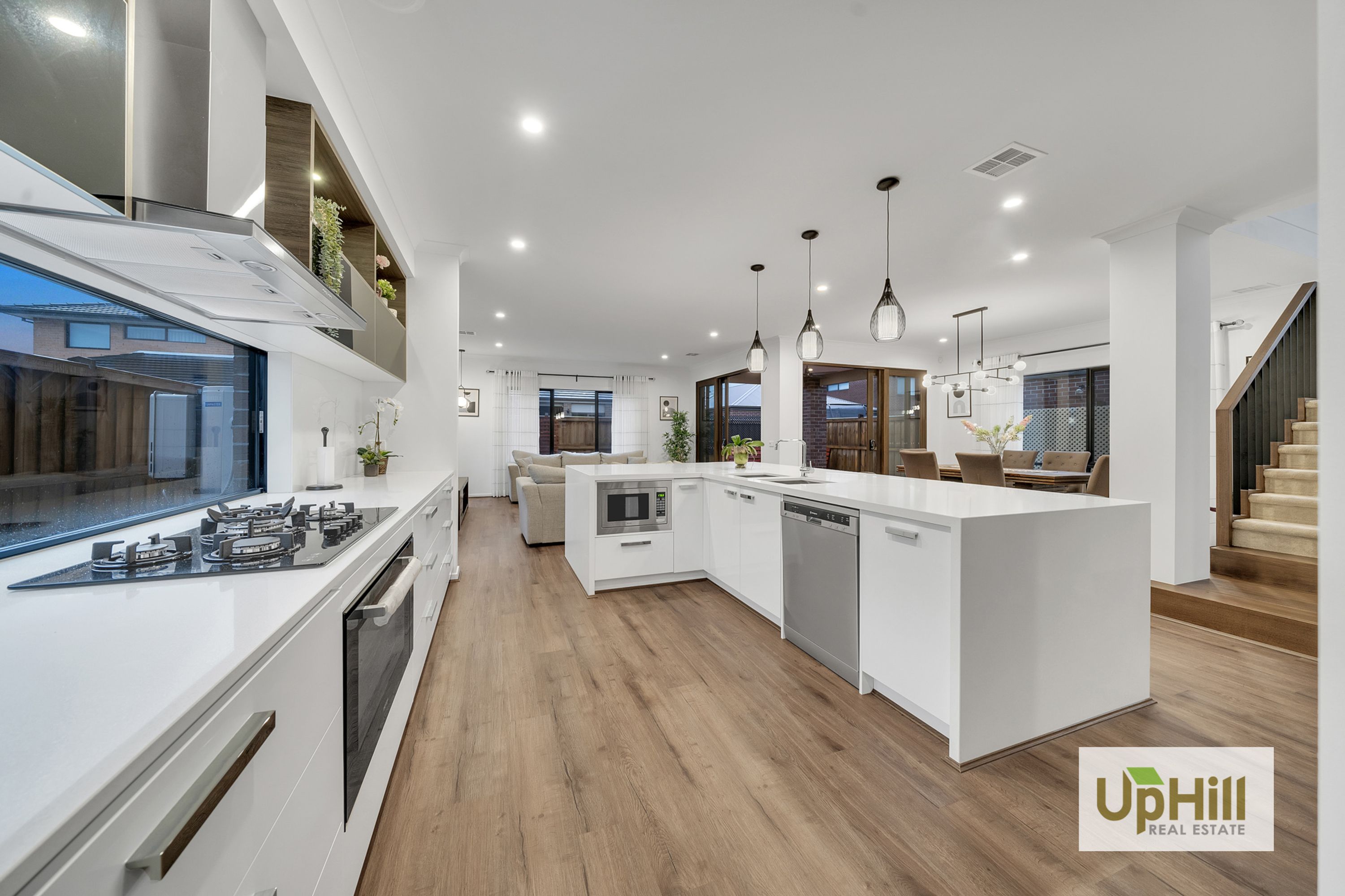 12 Trojan Crescent, Clyde North - Thumbnail 7