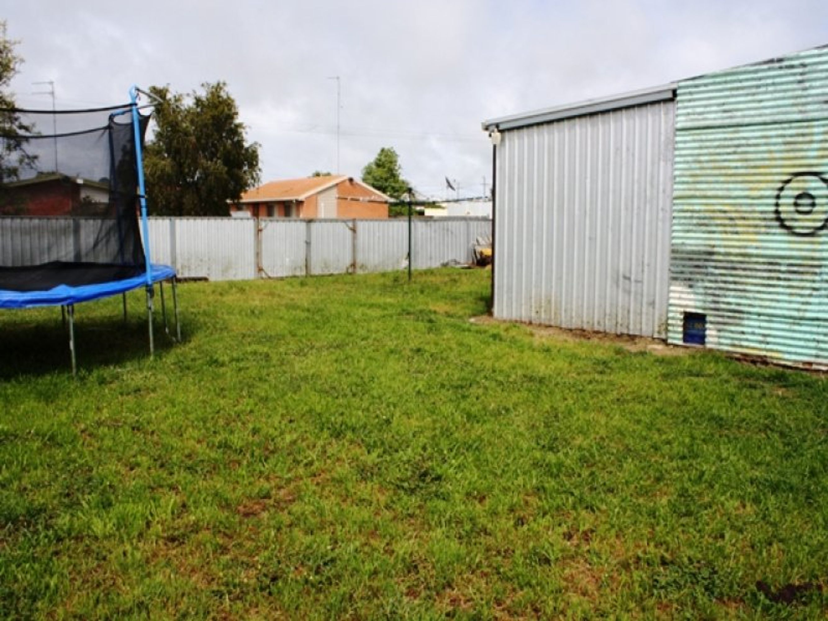 37 Edith Street, Horsham, VIC 3400, Horsham - Thumbnail 2
