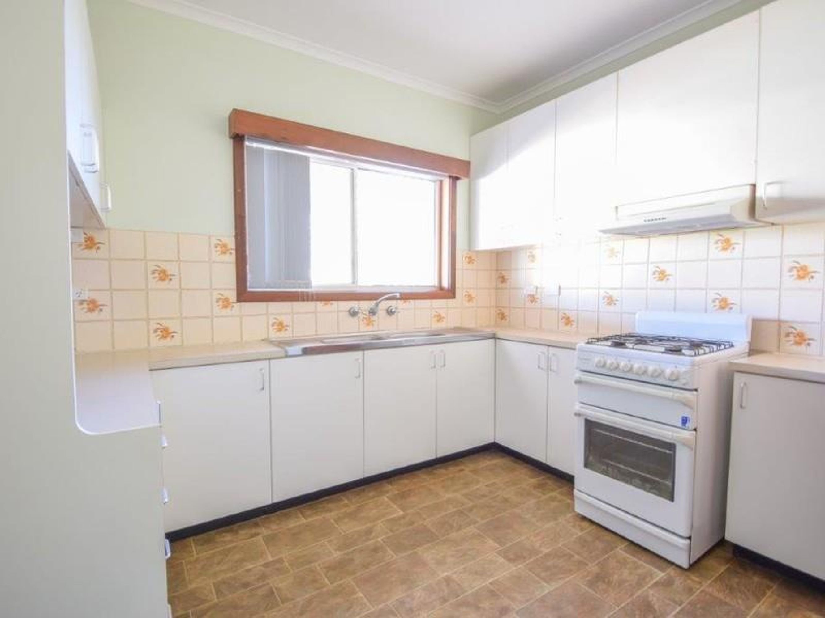 7 Steamer Avenue, South Hedland, South Hedland - Thumbnail 3