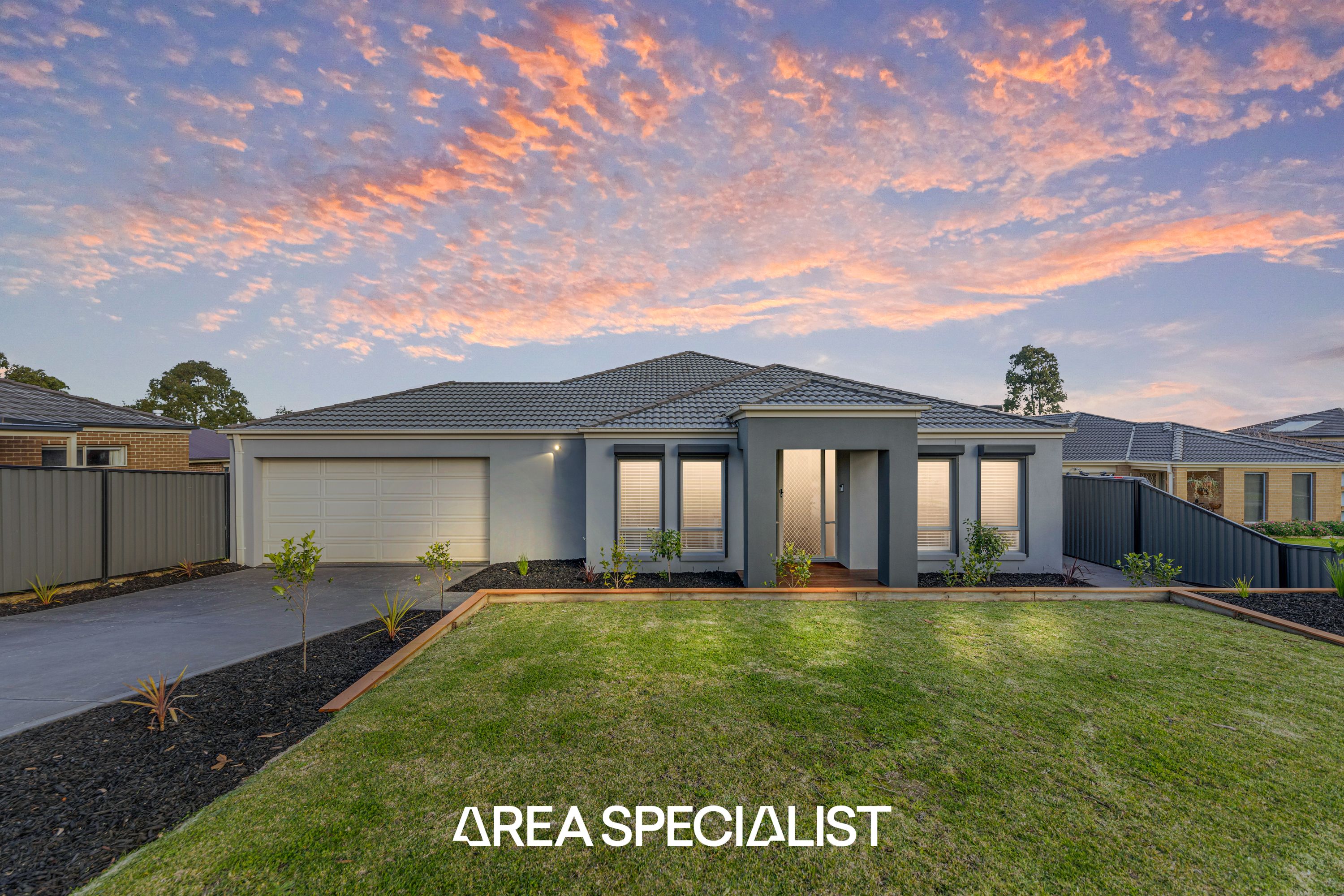40 Superior Waters, Pakenham - Thumbnail 2