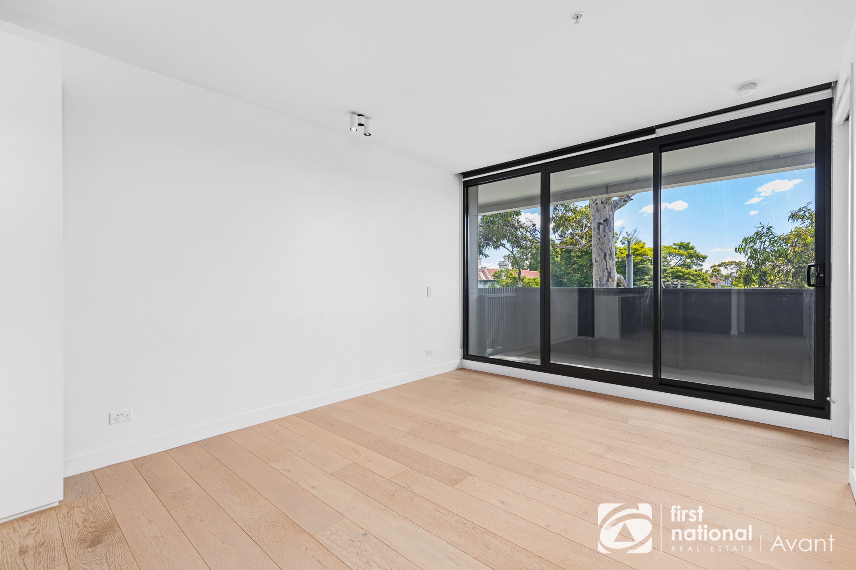 218/828 Burke Road, Camberwell - Thumbnail 8