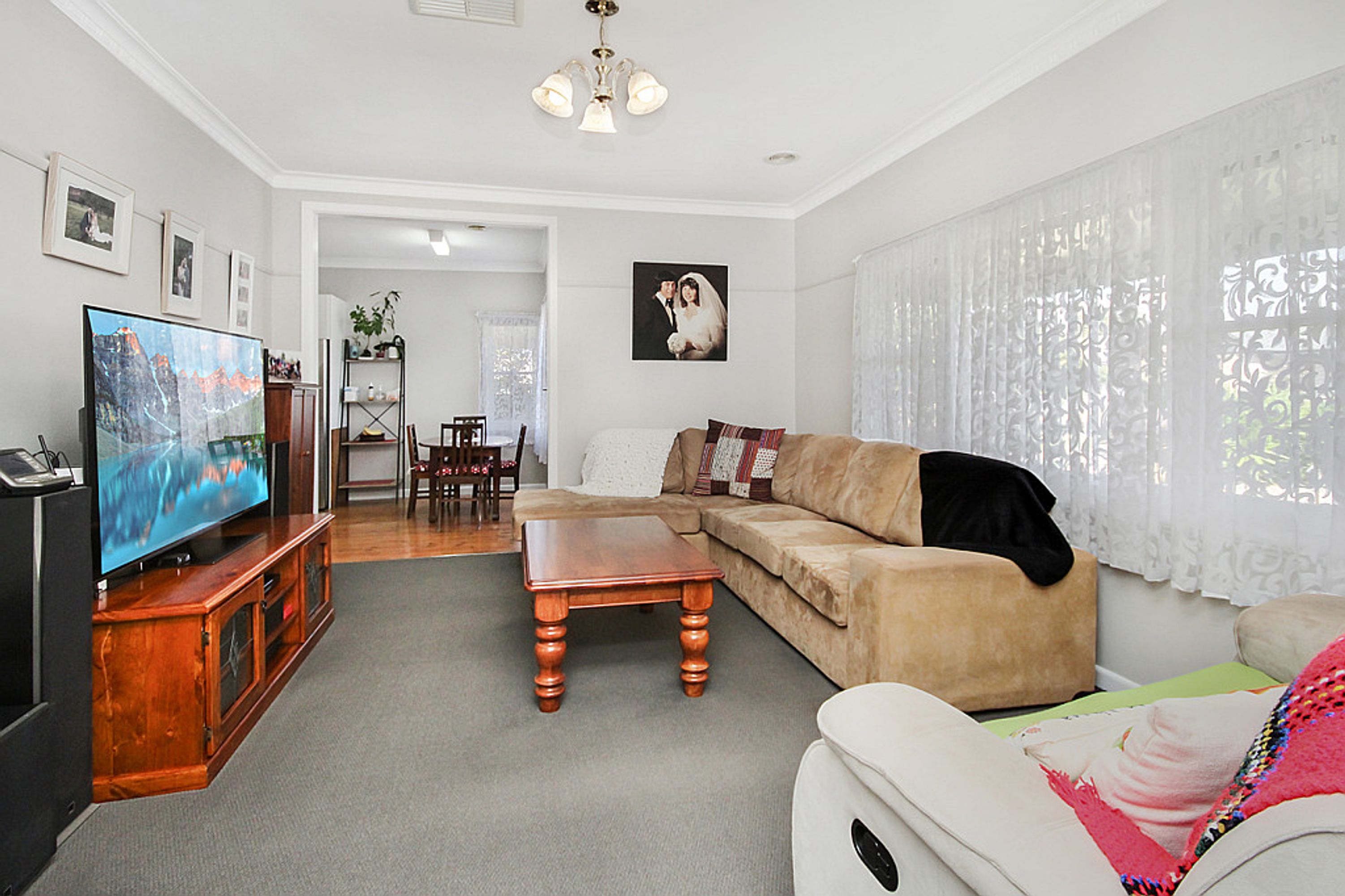 32 Alexander Avenue, Horsham VIC 3400, Horsham - Thumbnail 3