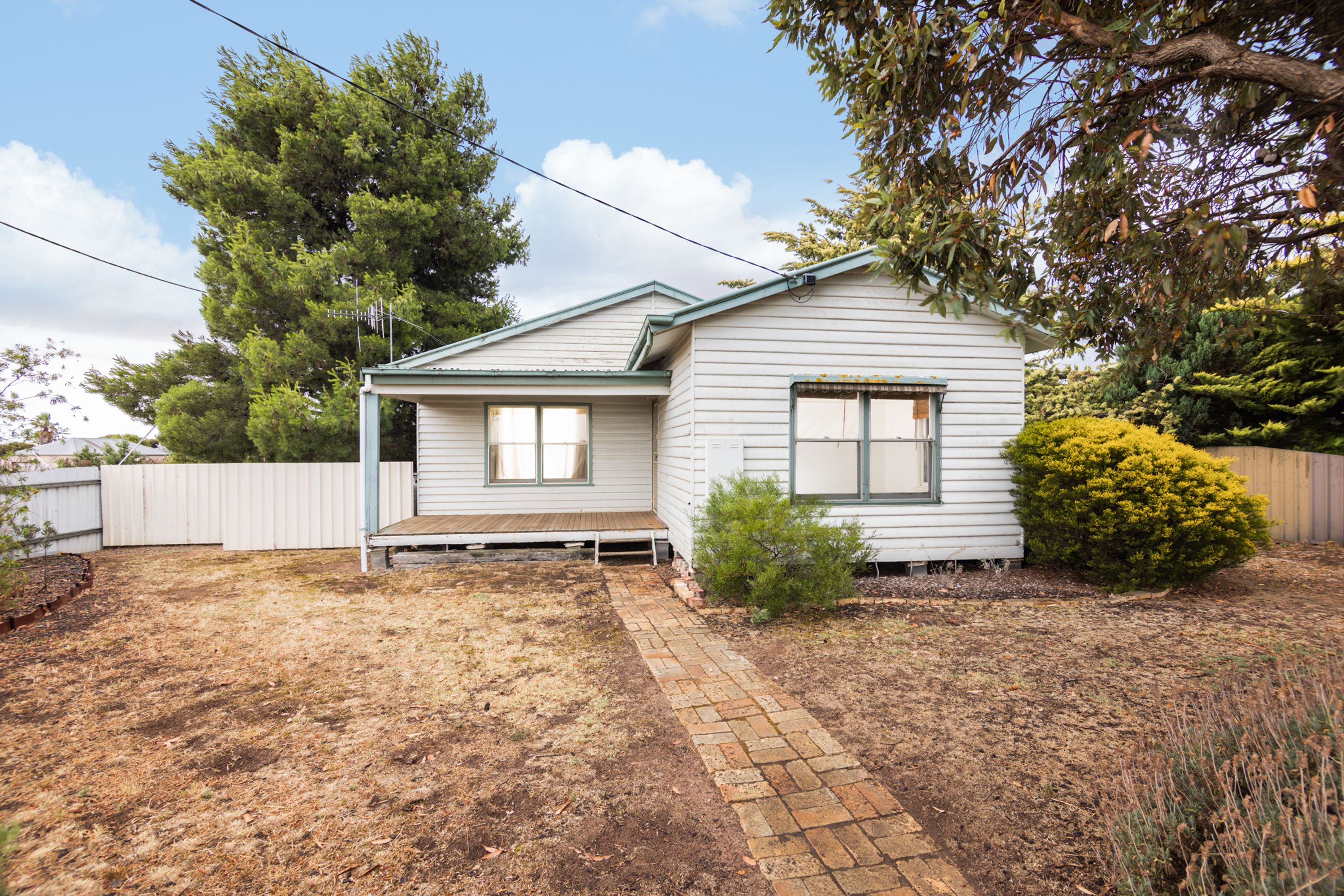 53 George Street, Nhill VIC 3418