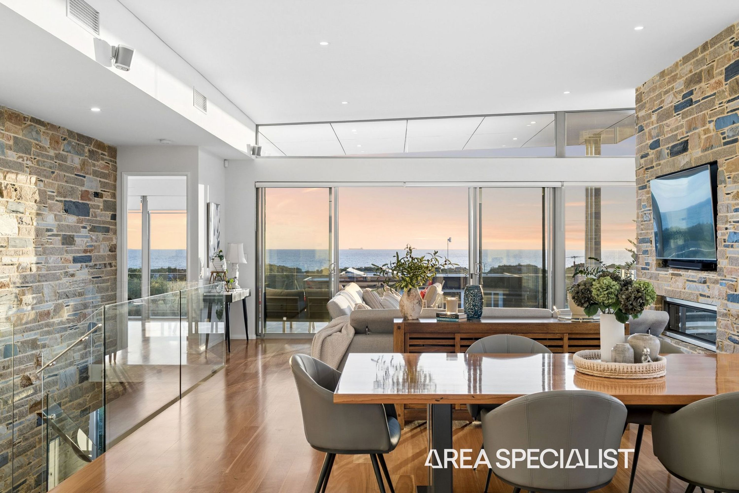 25 Dilkara Way, City Beach, City Beach - Image 1