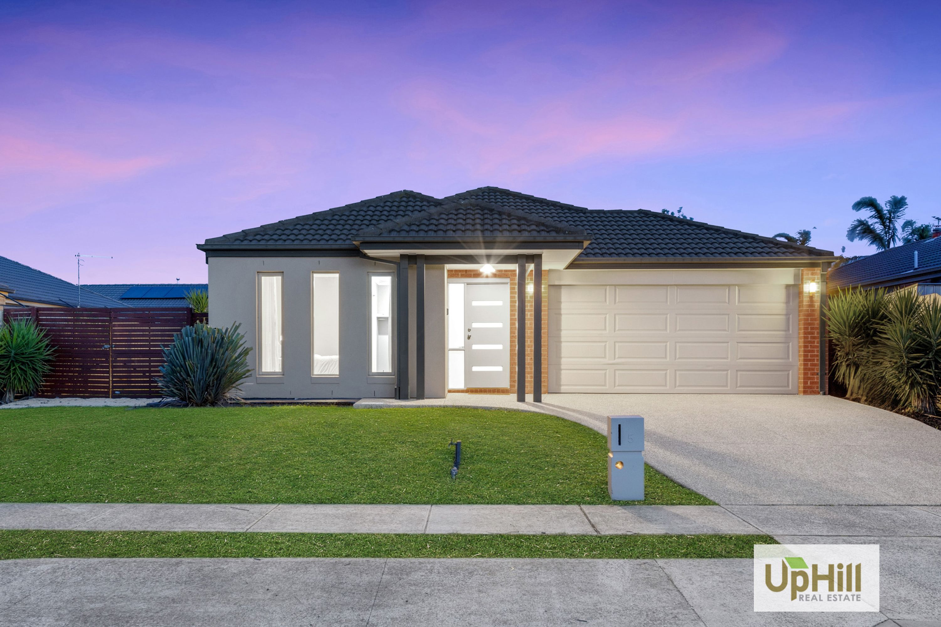 5 Caropepe Avenue, Pakenham - Image 1