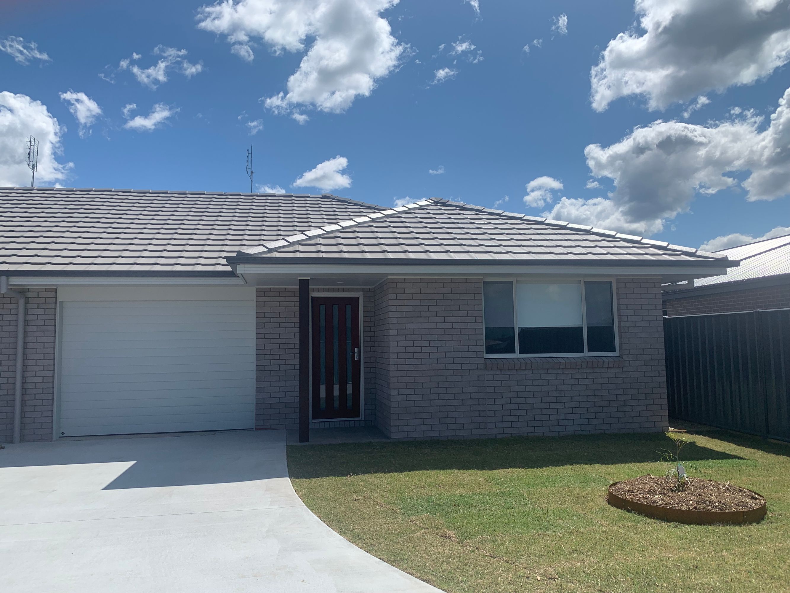 2/2/3 Hadfield Close