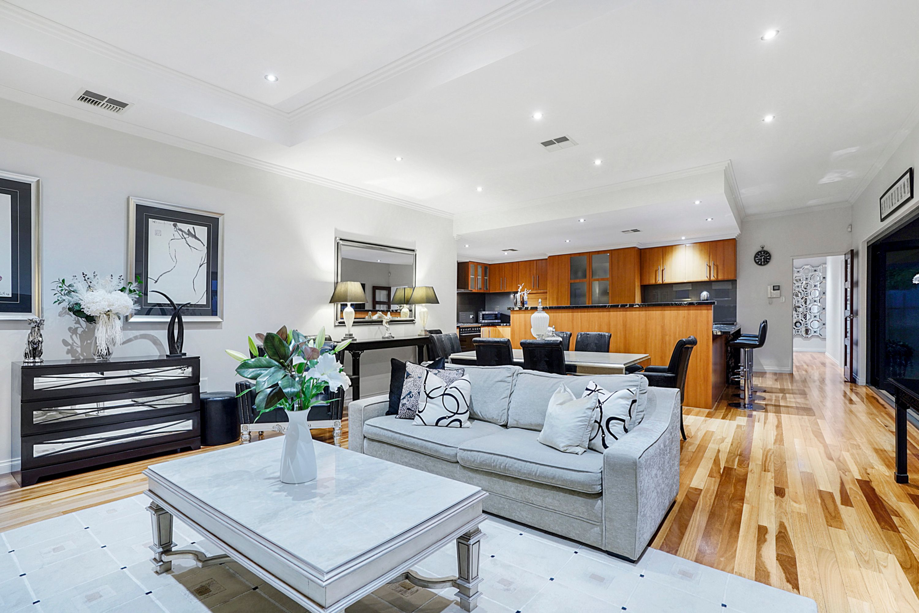 24 Caraway Gate, Stirling - Thumbnail 4