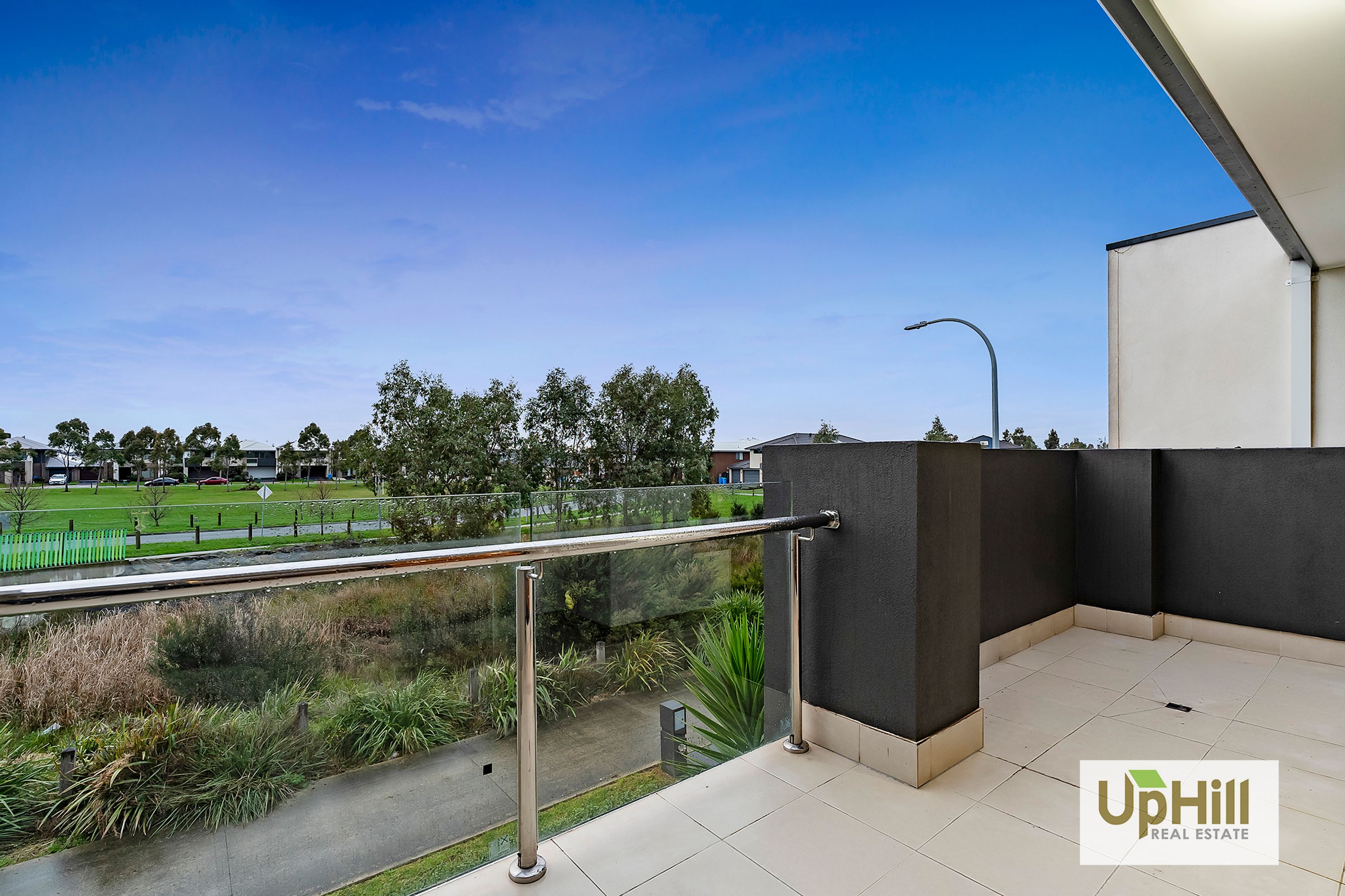 6 Quintino Walk, Clyde North - Thumbnail 2