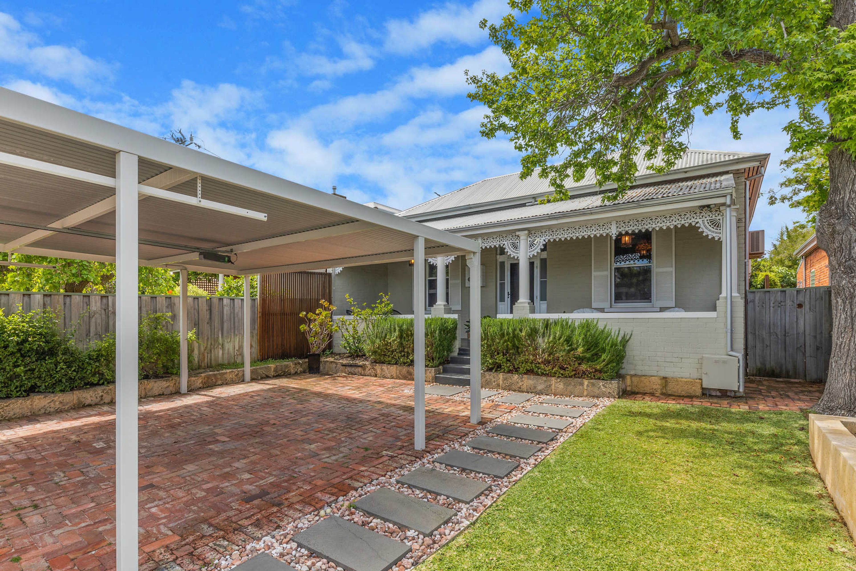 314 Stirling Street, Perth - Thumbnail 2