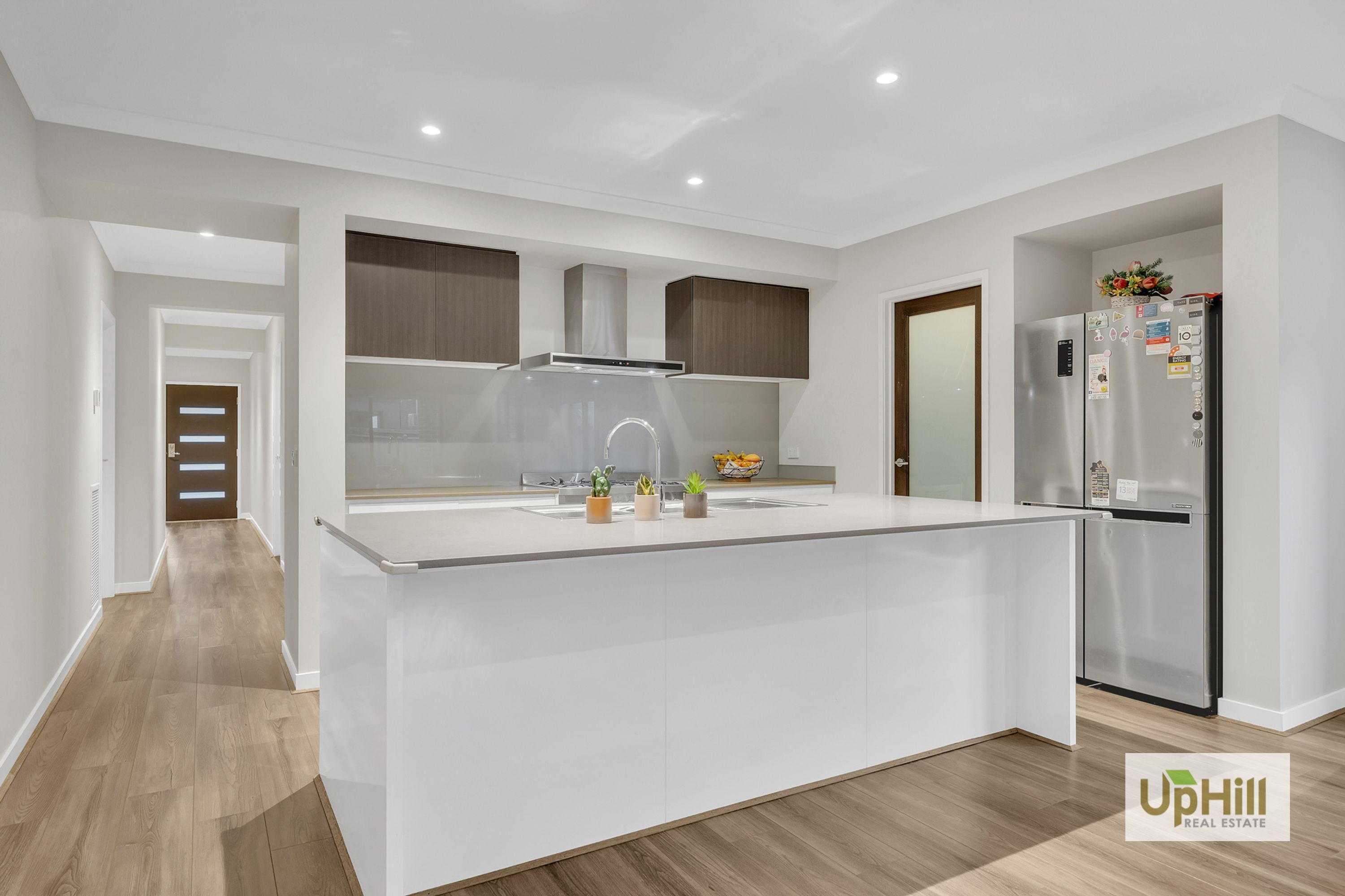 12 Ritchie Drive, Clyde North - Thumbnail 5