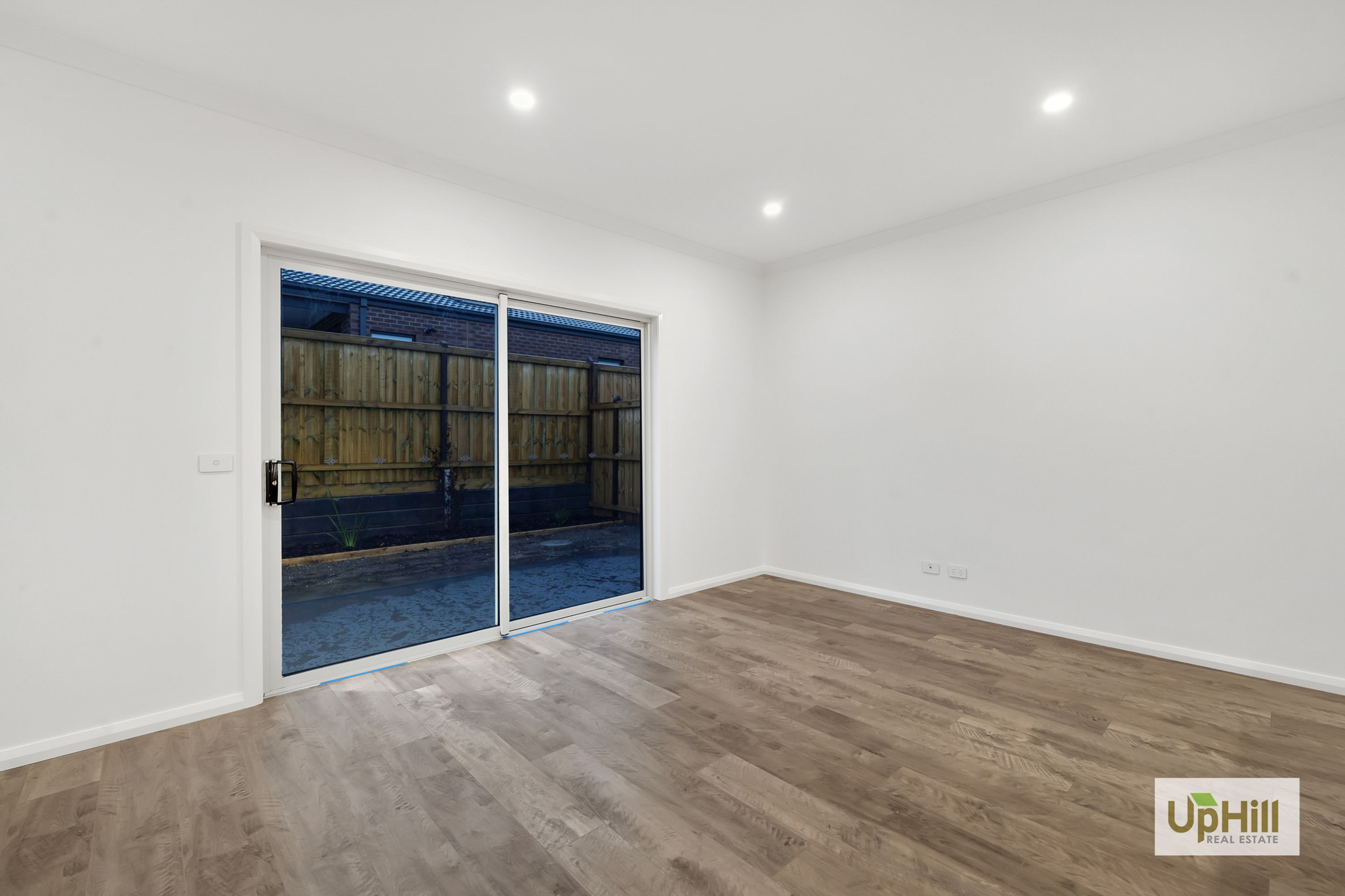 44 CEDUNA ROAD, Clyde North - Thumbnail 7