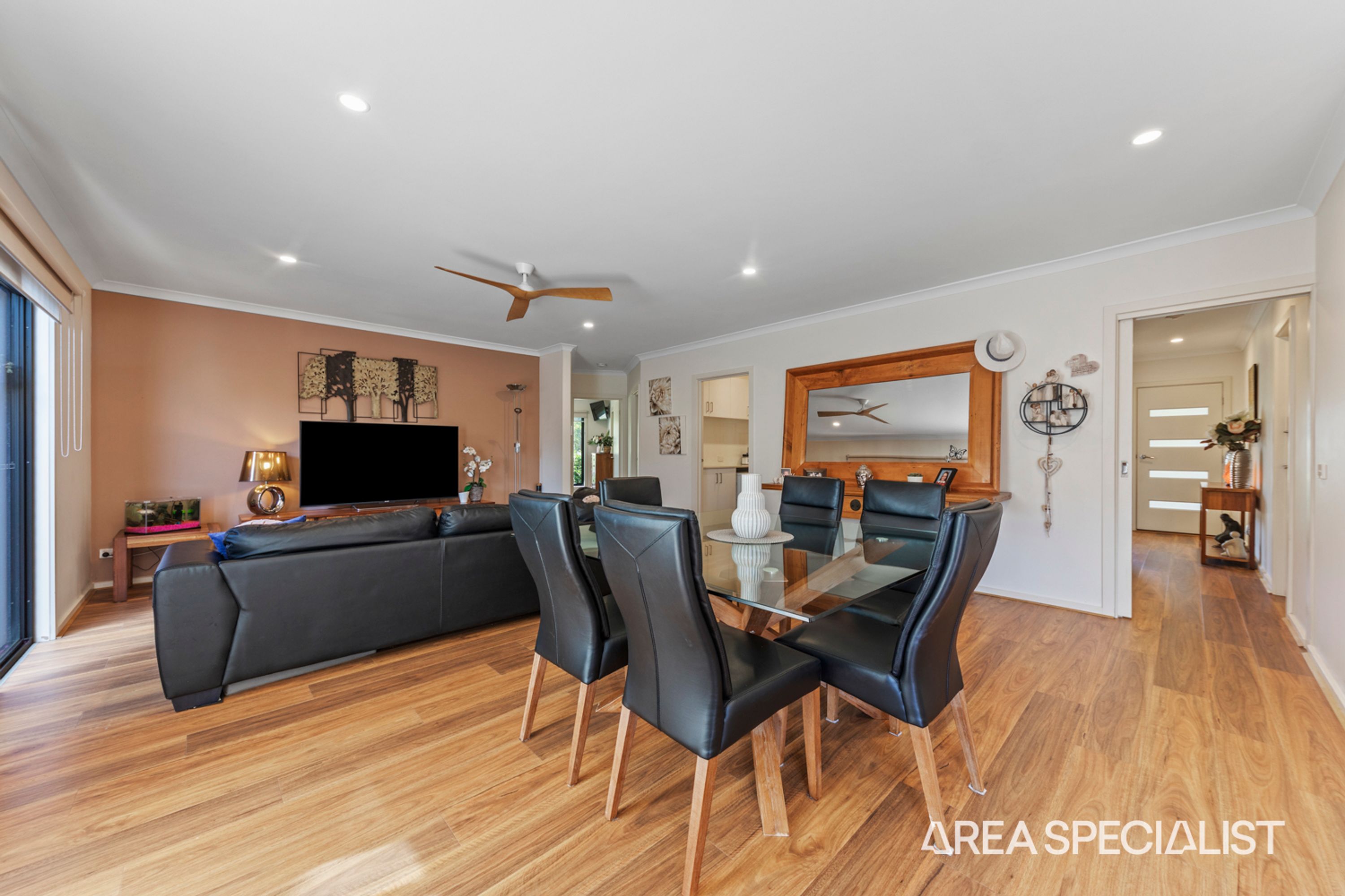 58 Armidale Drive, Pakenham - Thumbnail 6