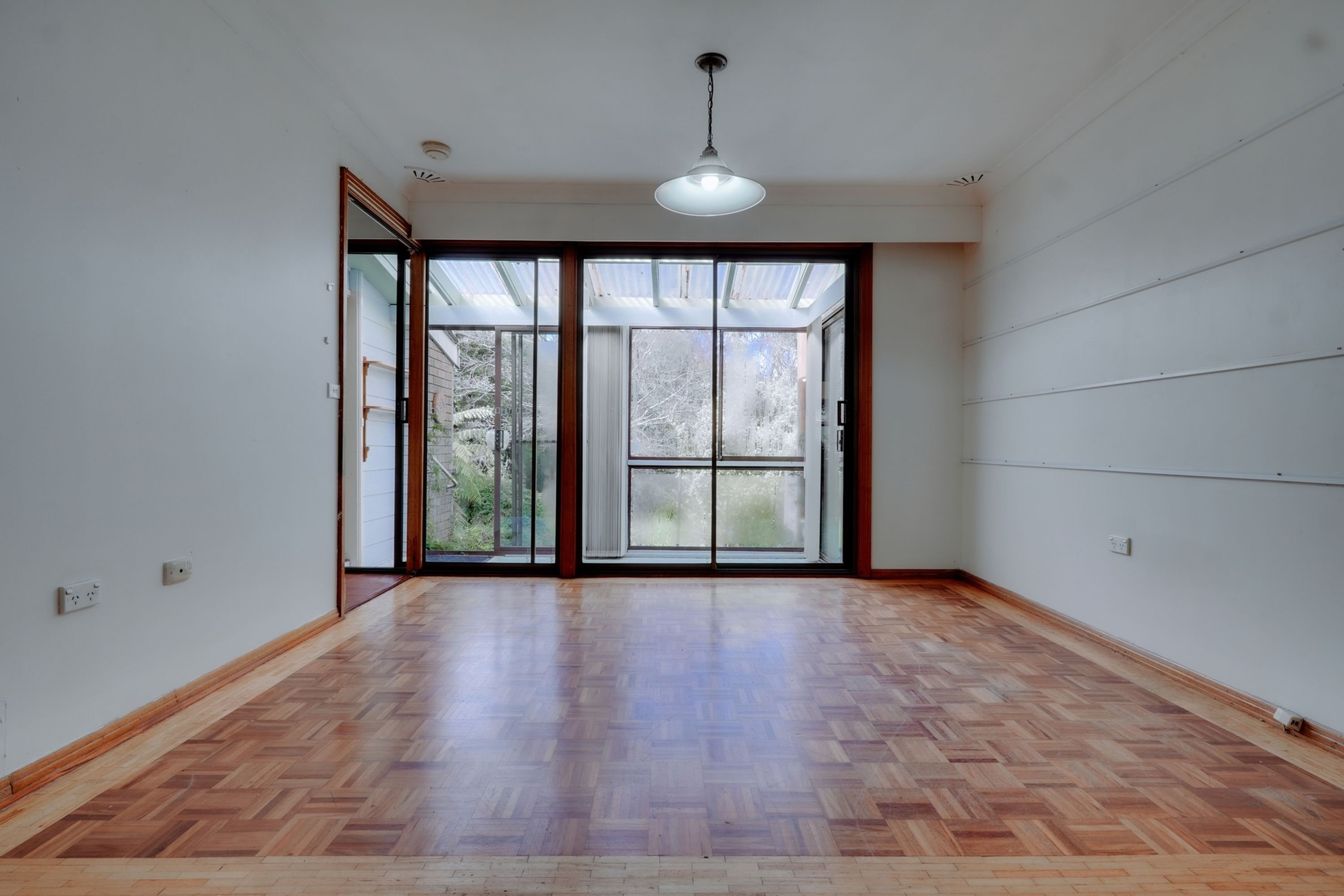 6 Bellevue Crescent, Medlow Bath - Thumbnail 4